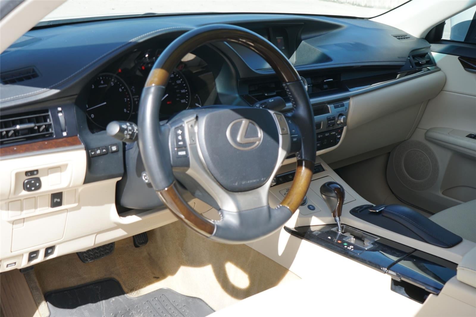 2013 Lexus ES 350 4dr Sdn