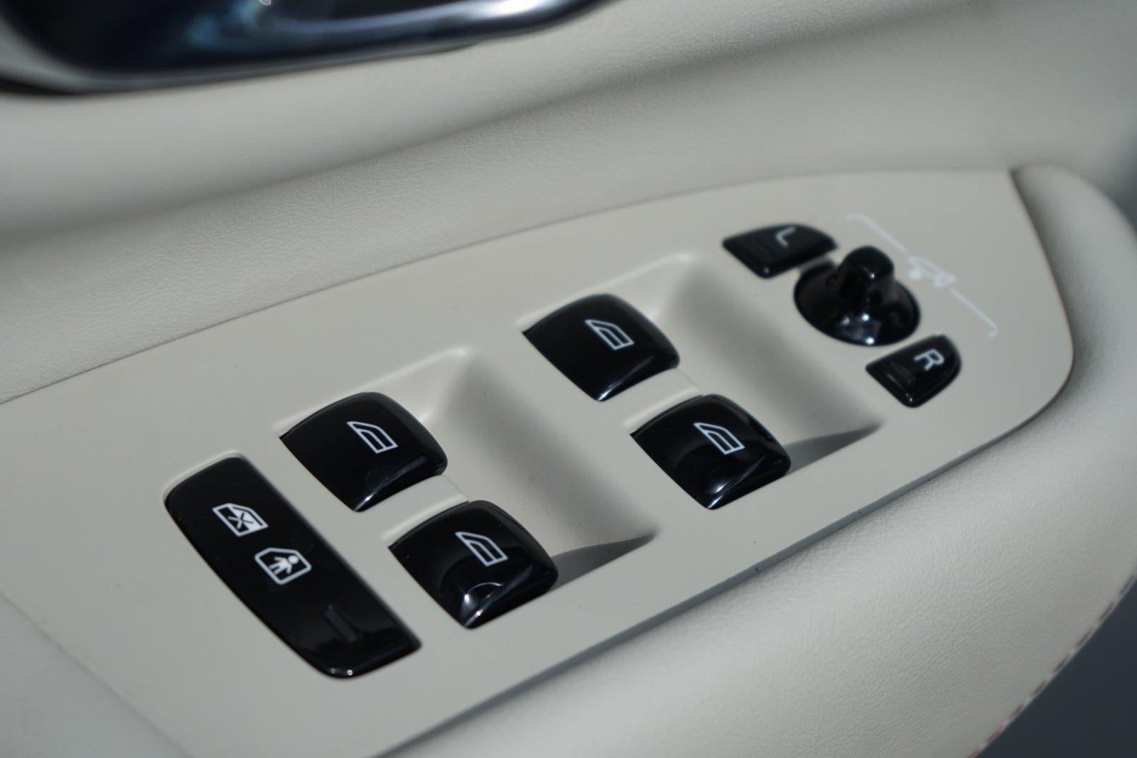 2022 Volvo Xc90 Inscription
