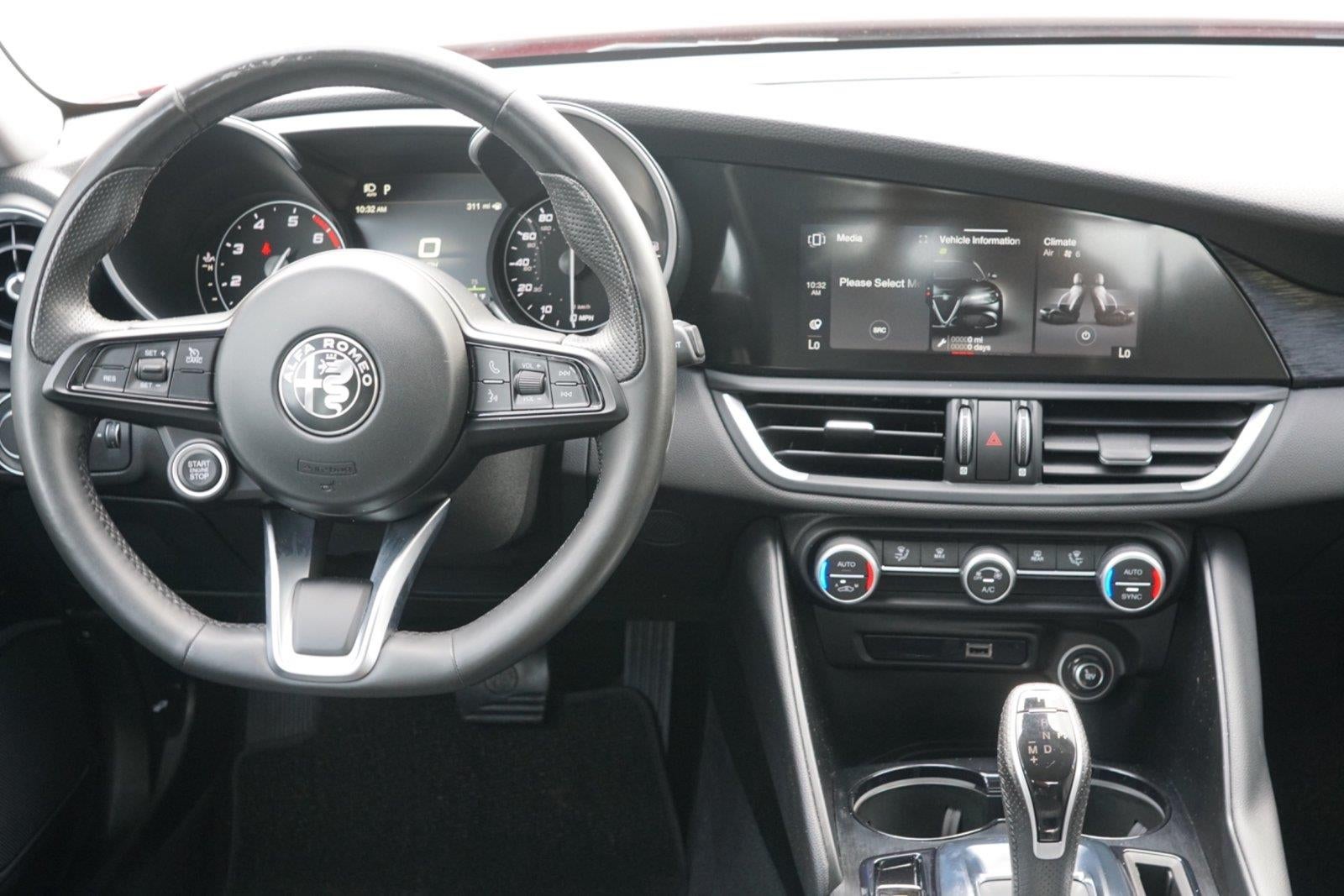 2020 Alfa Romeo Giulia Base