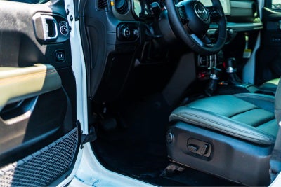 2025 Jeep Gladiator Mojave X