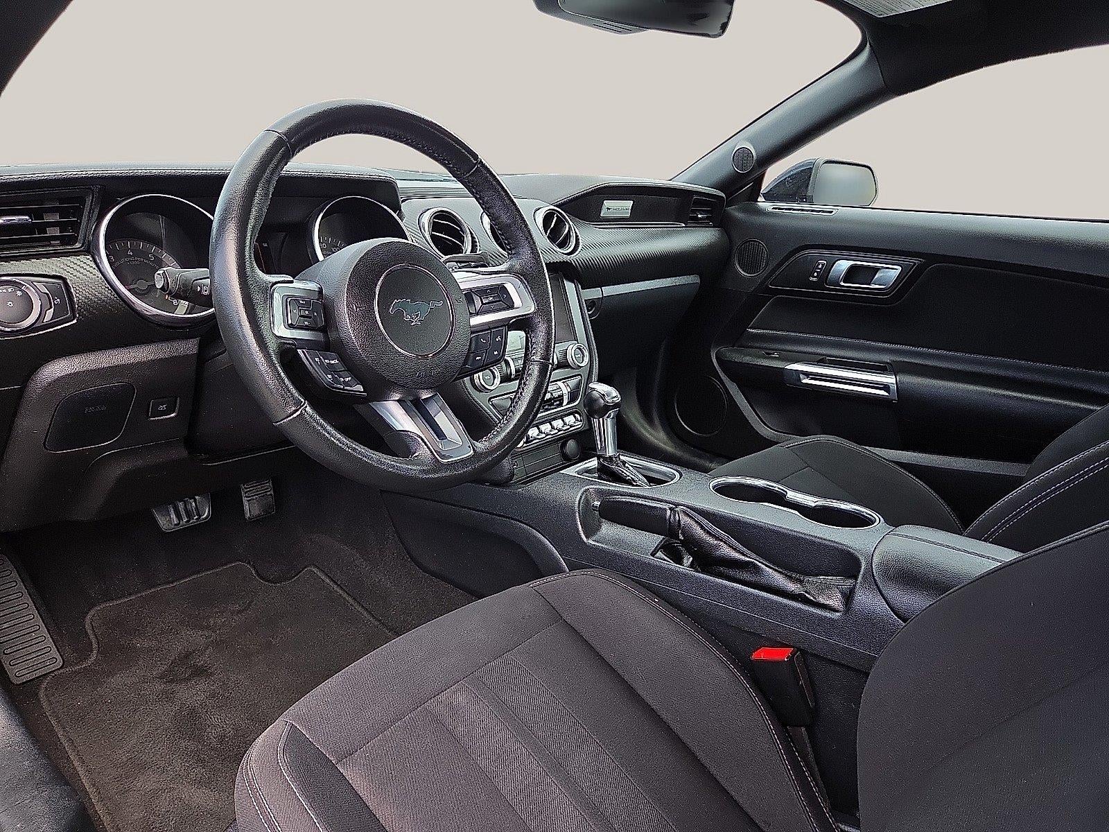 2021 Ford Mustang EcoBoost