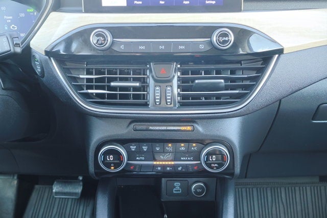 2021 Ford Escape Titanium