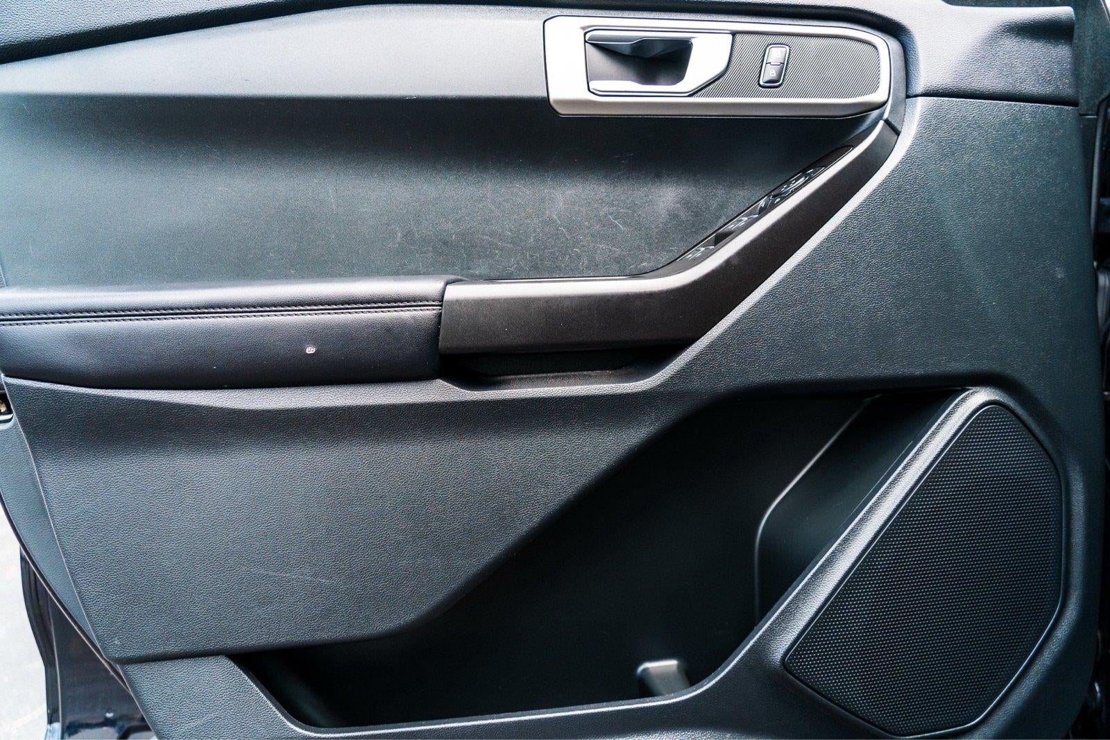 2021 Ford Explorer Base