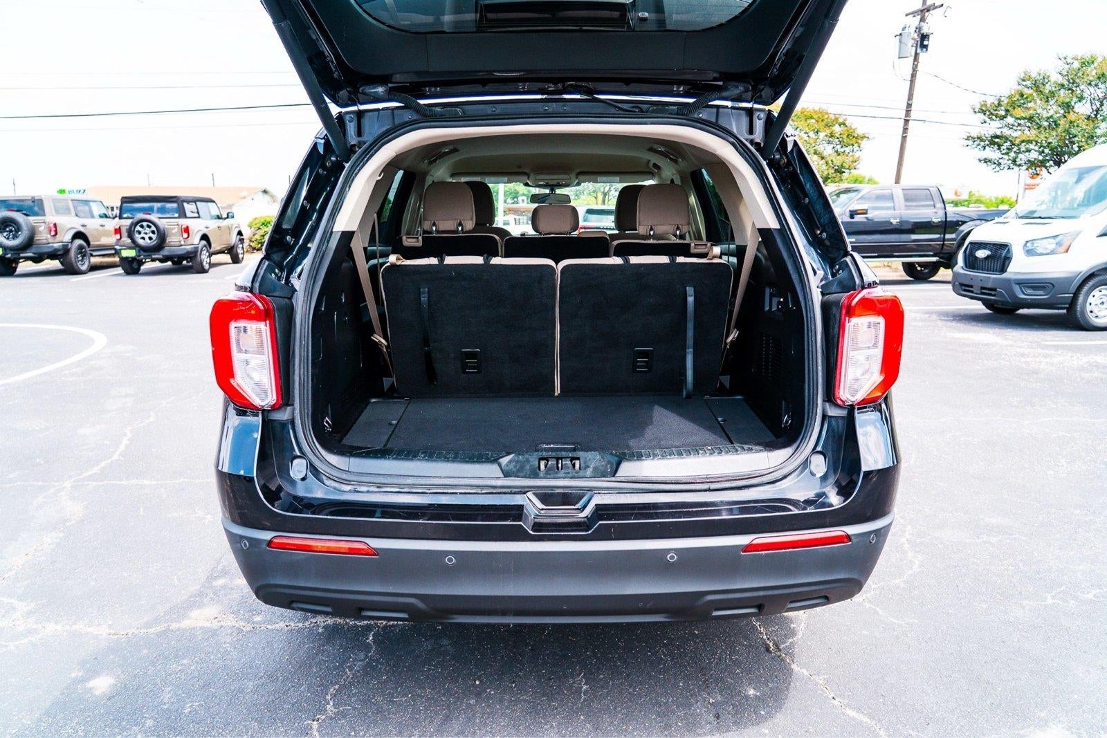 2021 Ford Explorer Base
