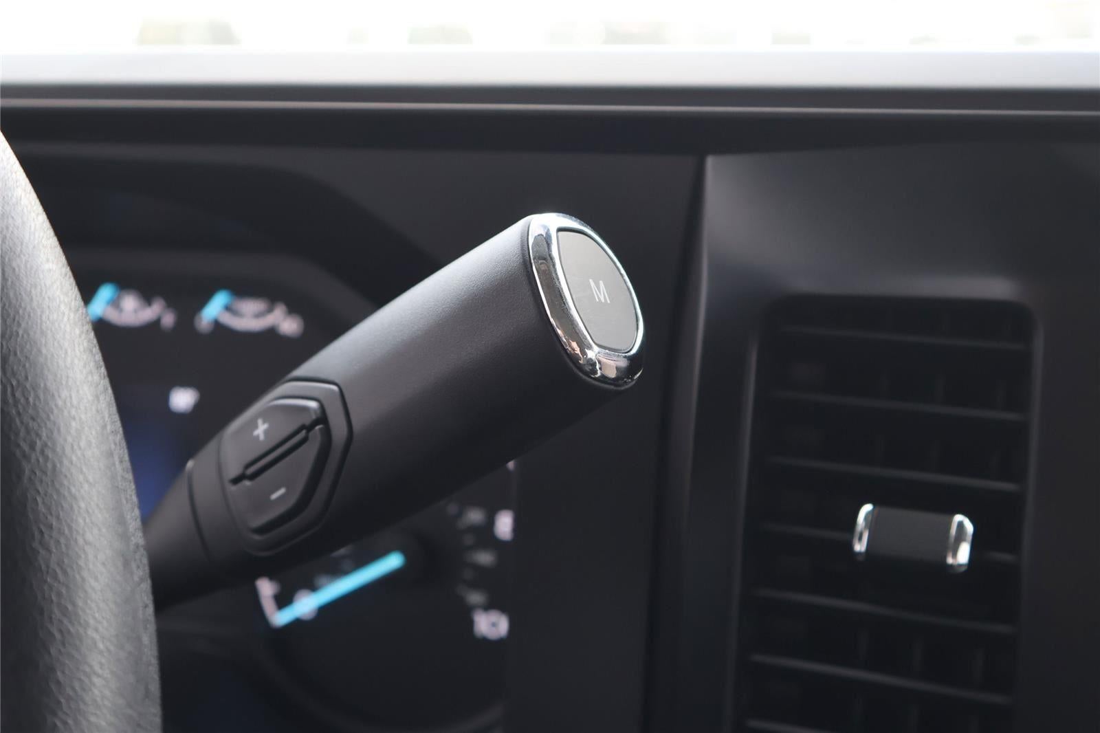 2025 Ford Super Duty F-250 STX