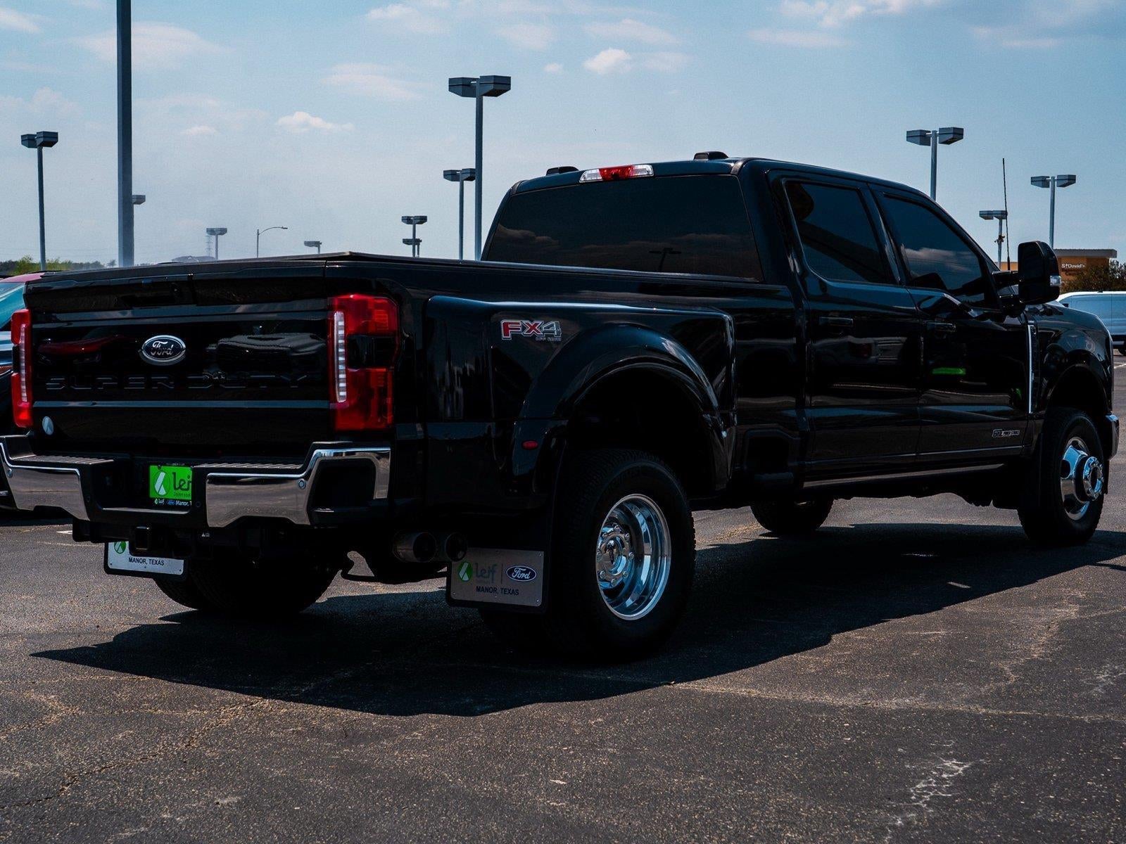 2025 Ford Super Duty F-350 Lariat