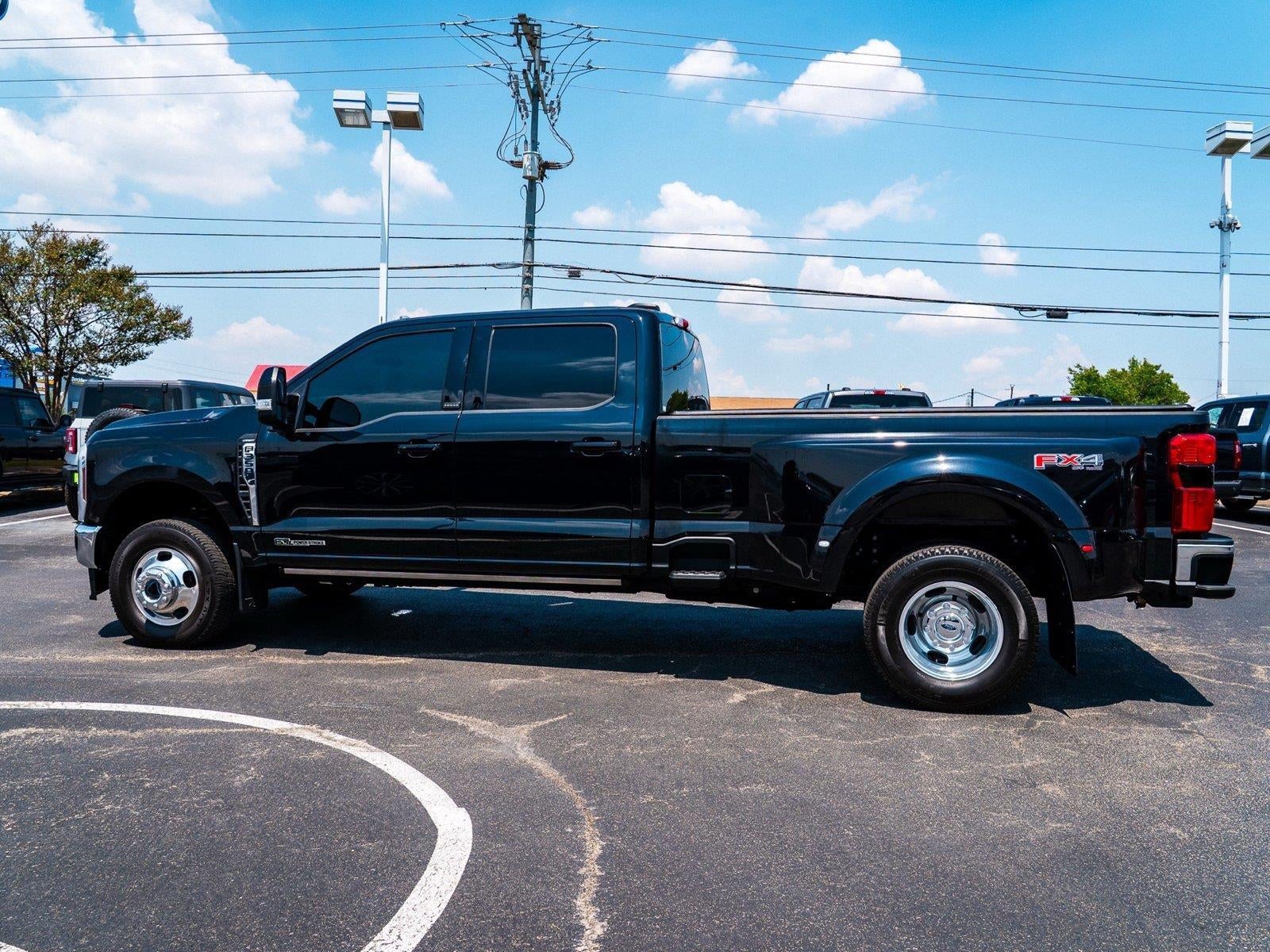 2025 Ford Super Duty F-350 Lariat