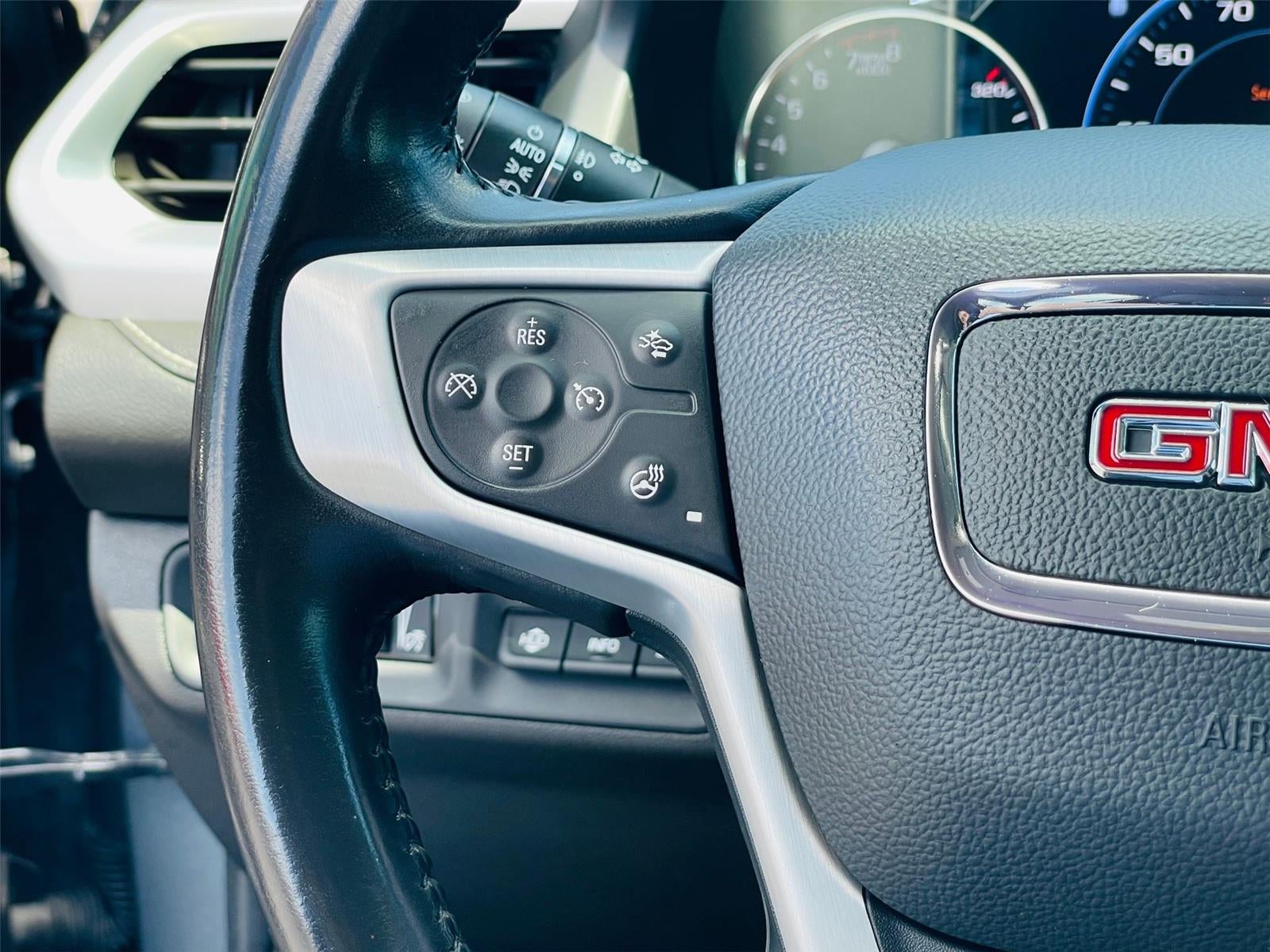 2022 GMC Acadia SLT