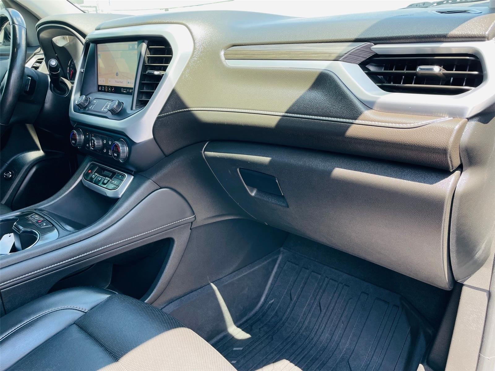 2022 GMC Acadia SLT