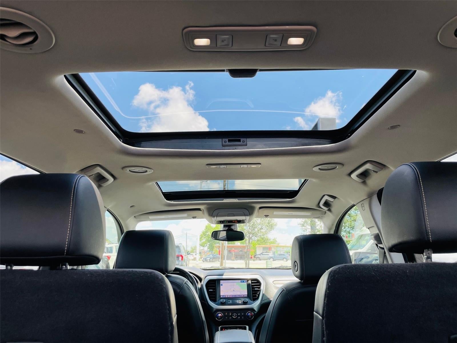 2022 GMC Acadia SLT