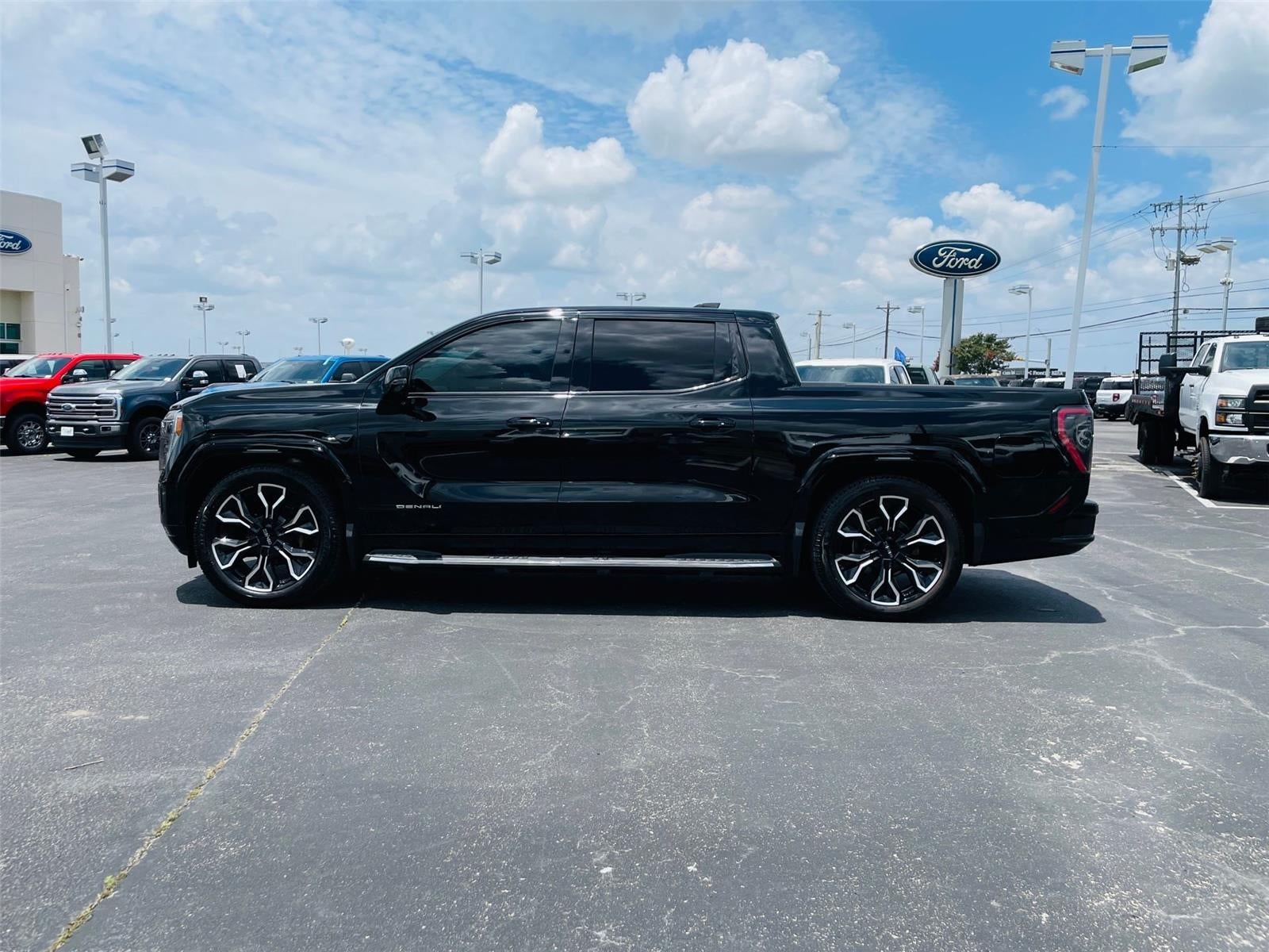2025 GMC Sierra EV Max Range Denali