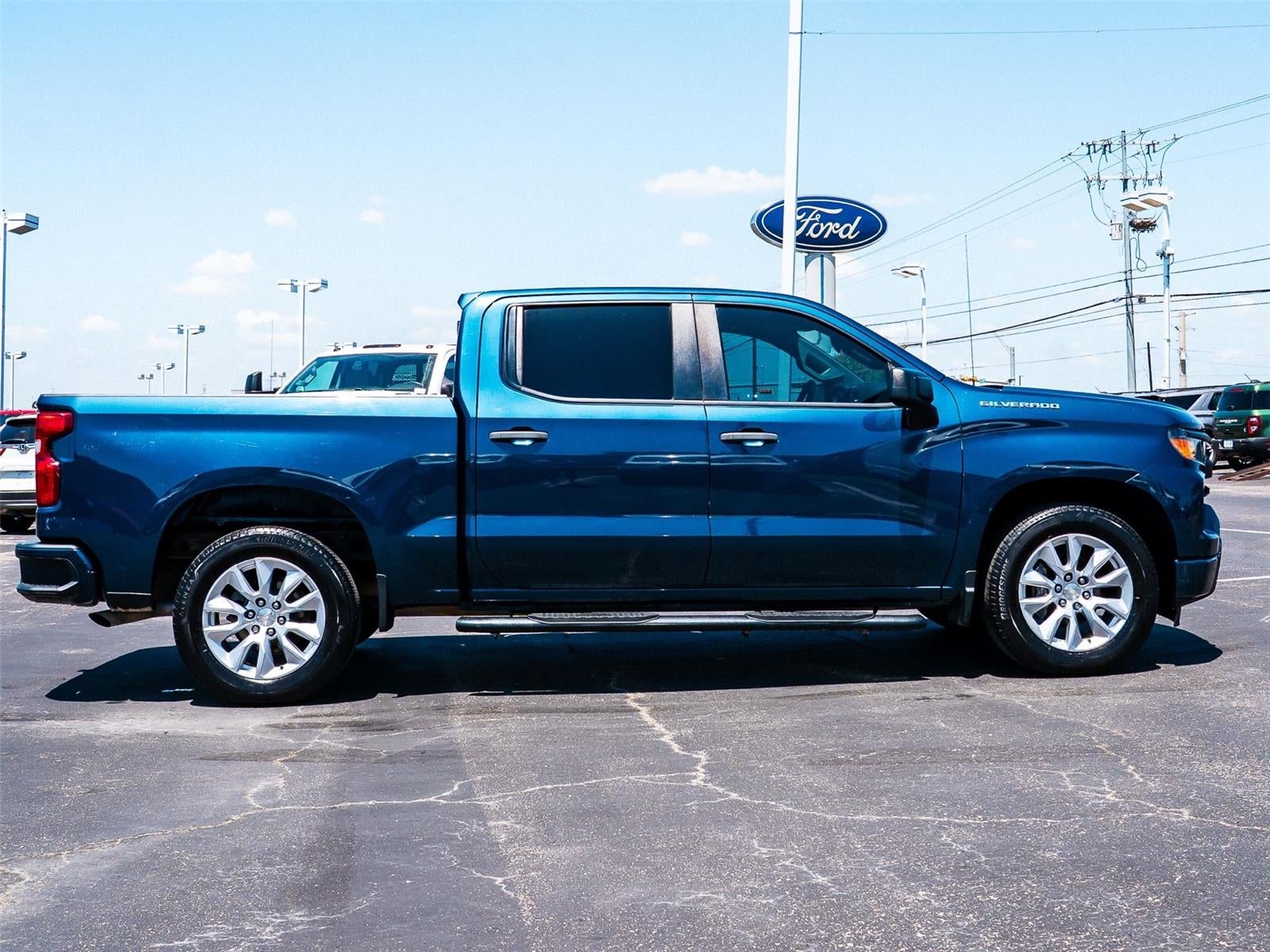 2022 Chevrolet Silverado 1500 Custom