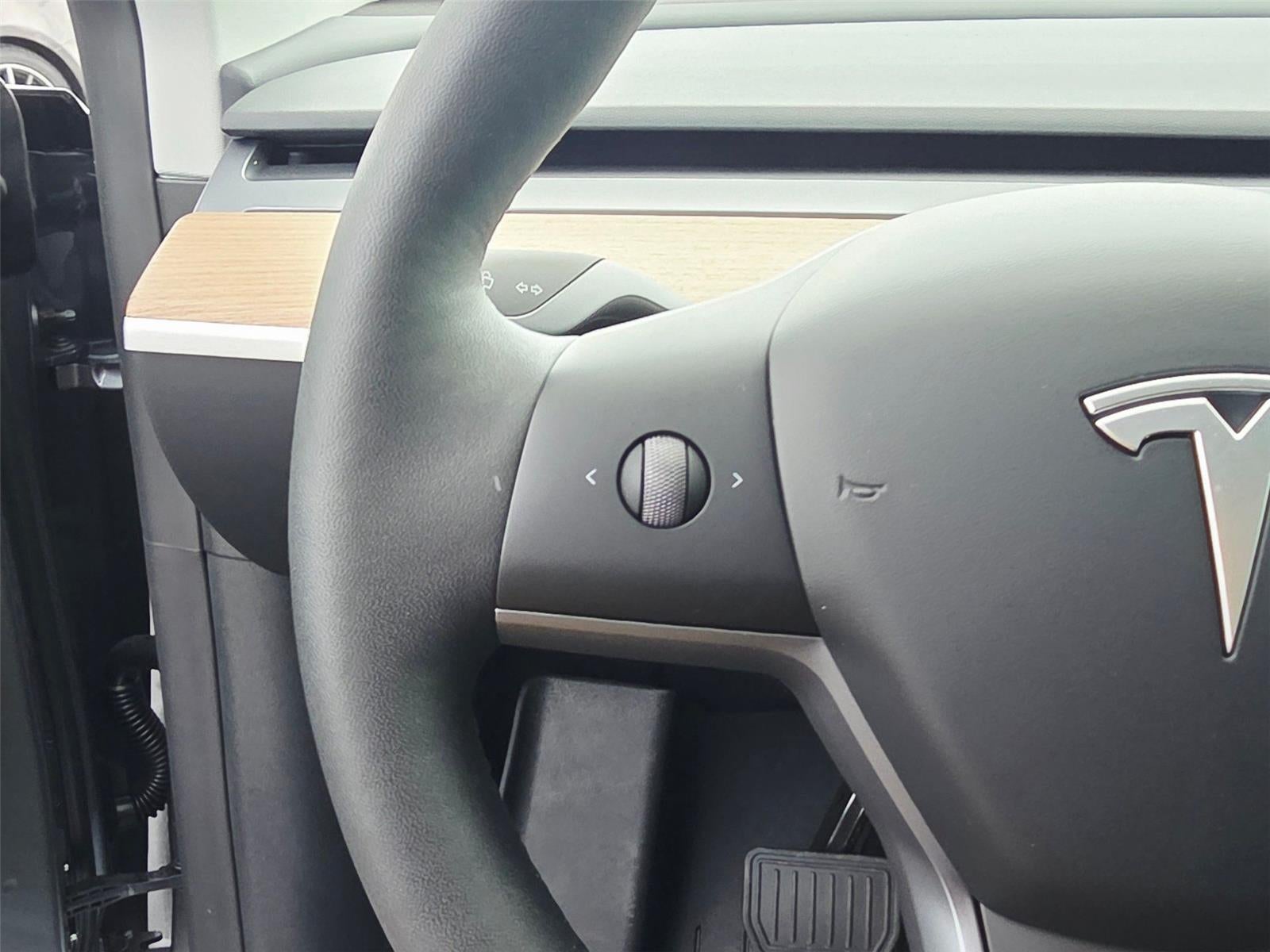 2025 Tesla Model Y Long Range