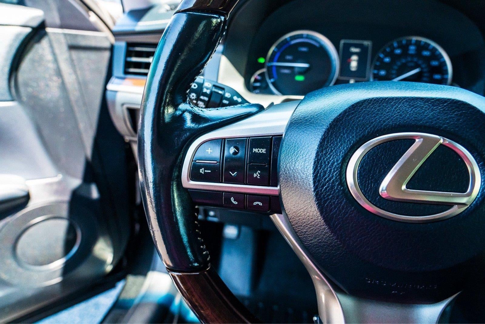 2017 Lexus Es ES 300h