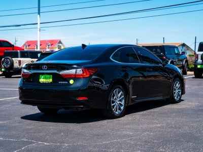 2017 Lexus Es ES 300h