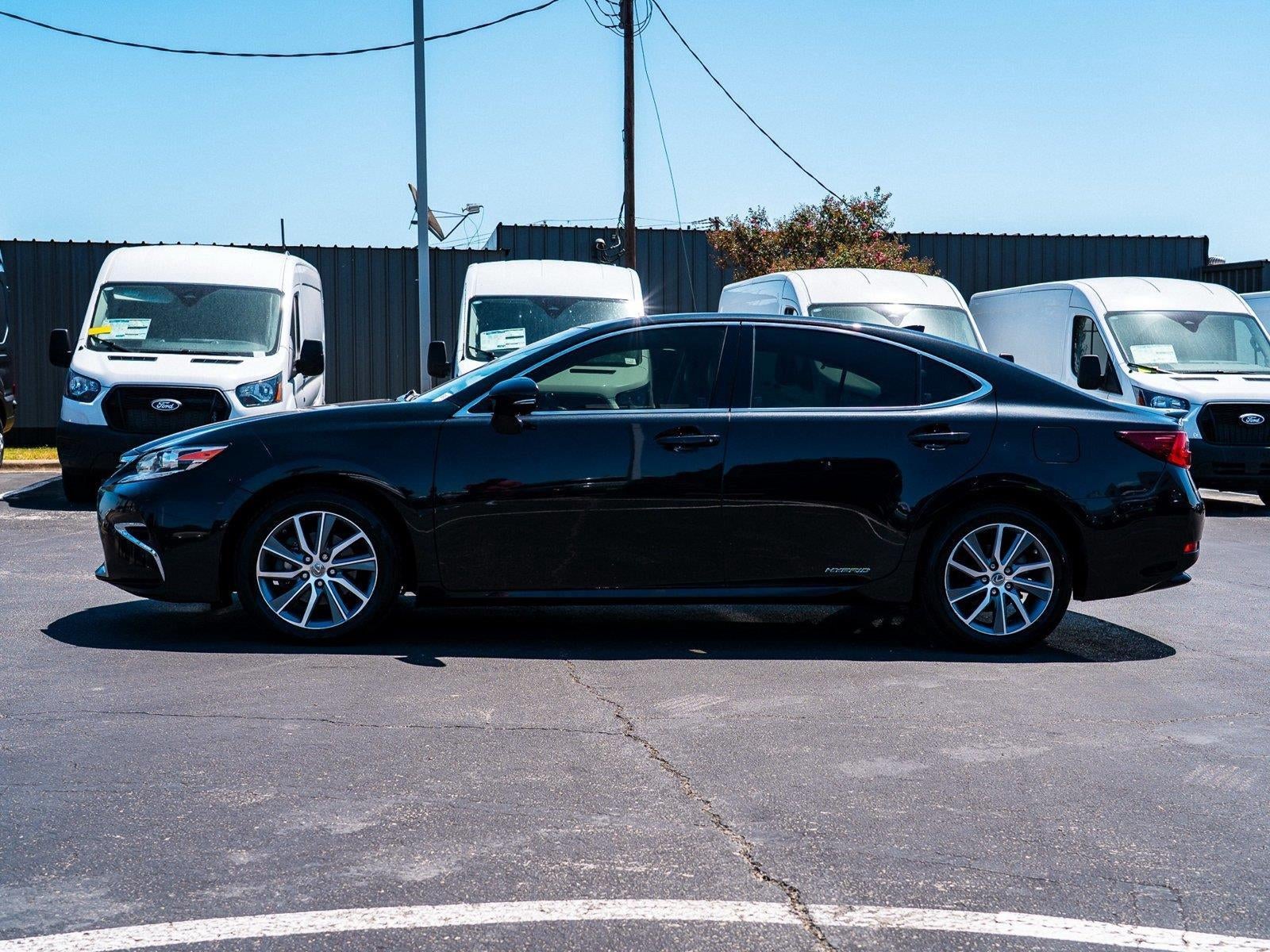 2017 Lexus Es ES 300h