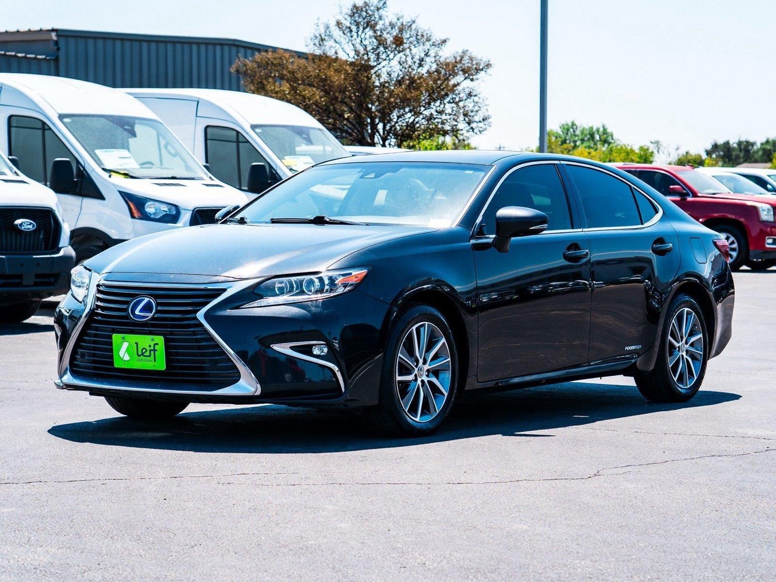 2017 Lexus Es ES 300h