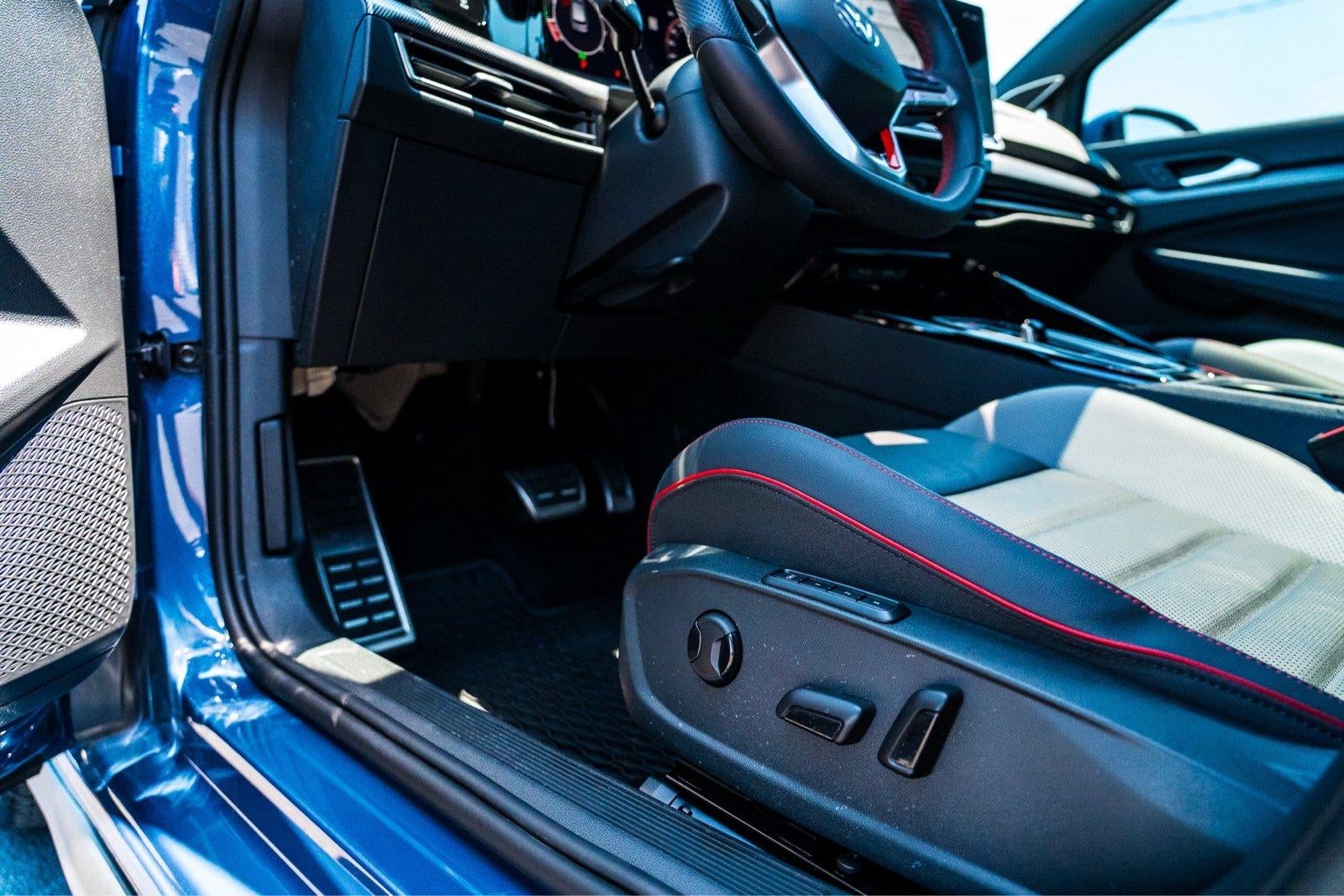 2025 Volkswagen Golf Gti SE