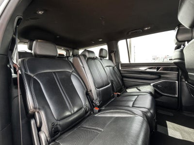 2024 Jeep Wagoneer Base