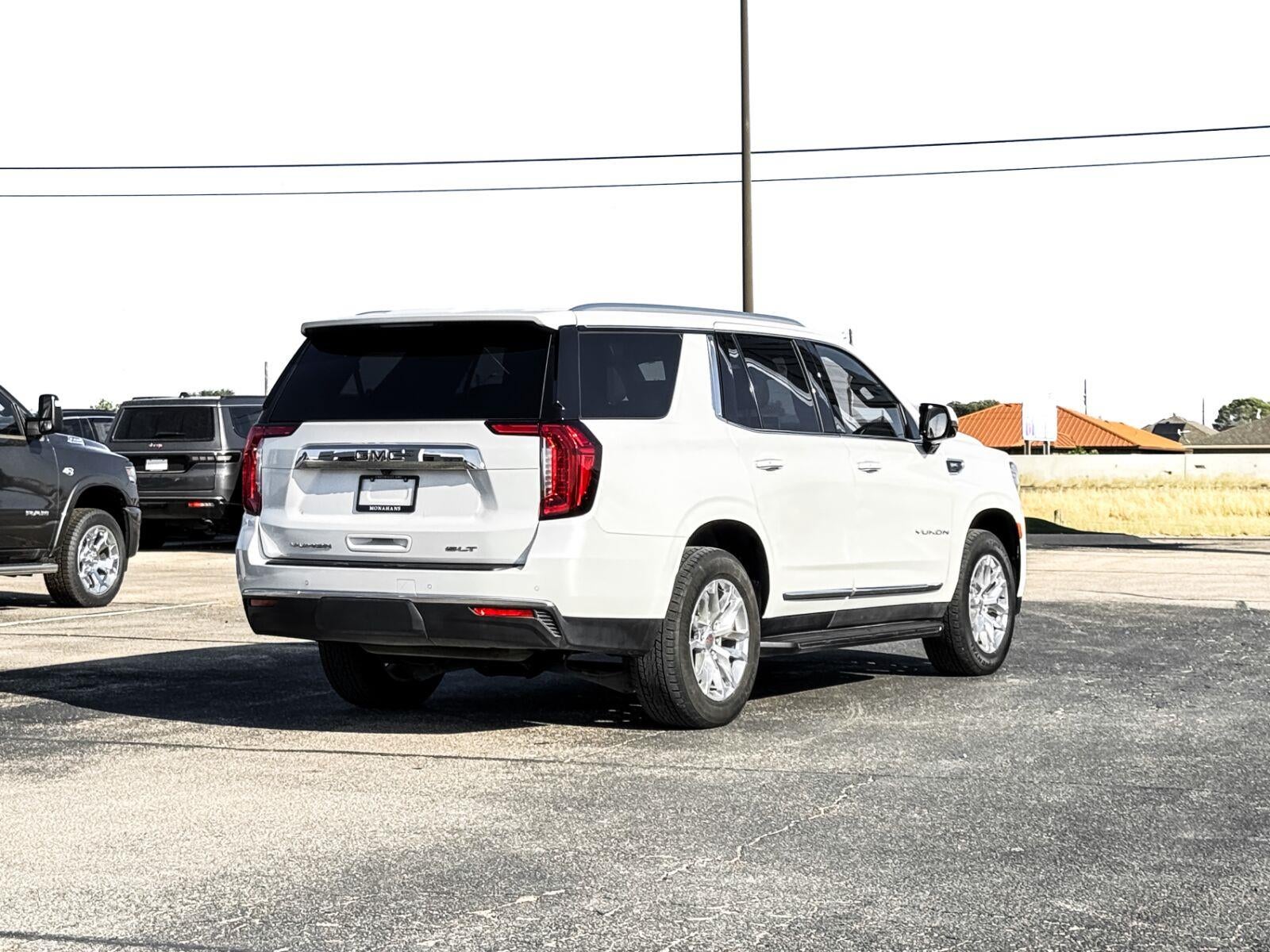 2023 GMC Yukon SLT