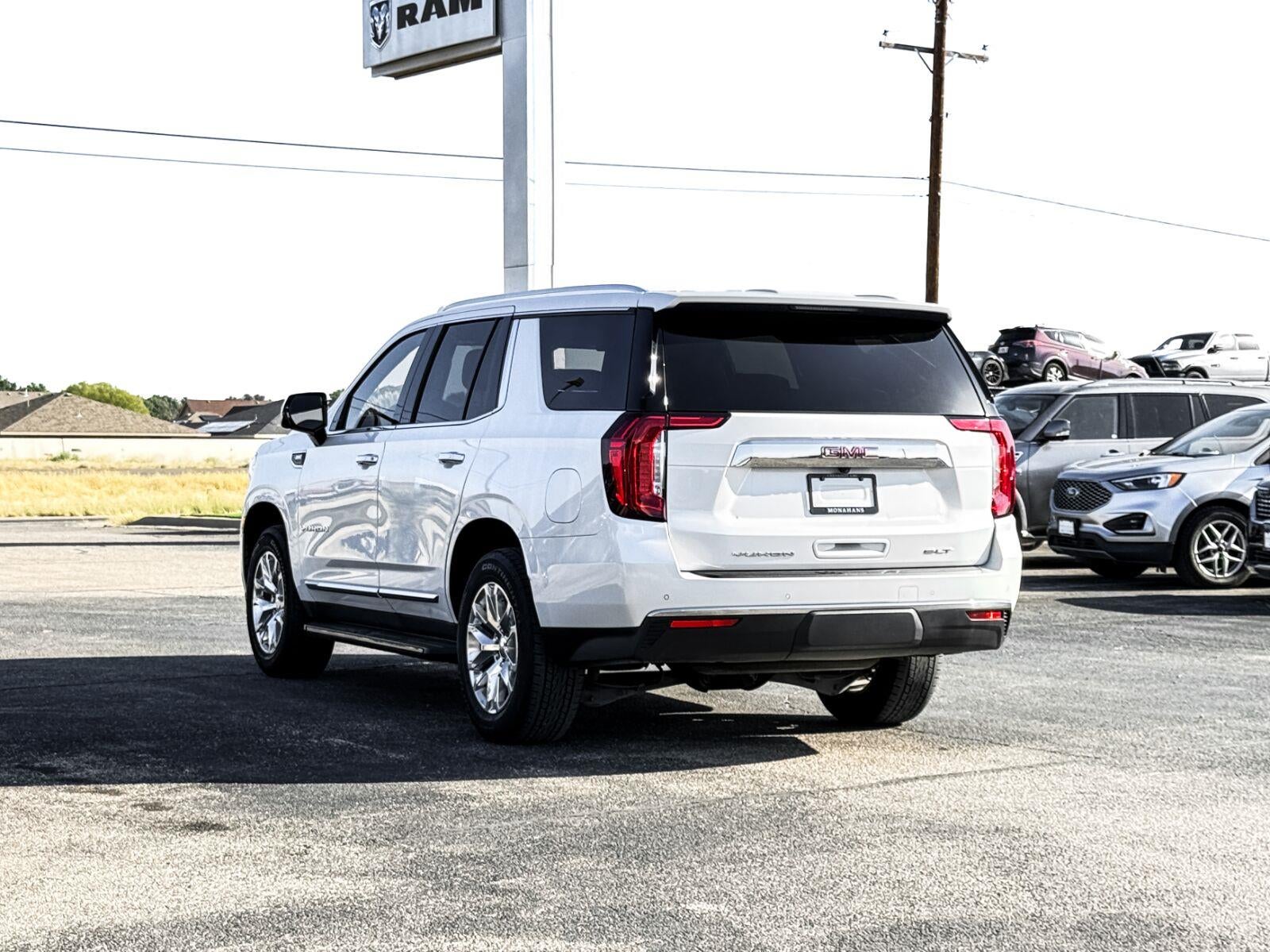 2023 GMC Yukon SLT