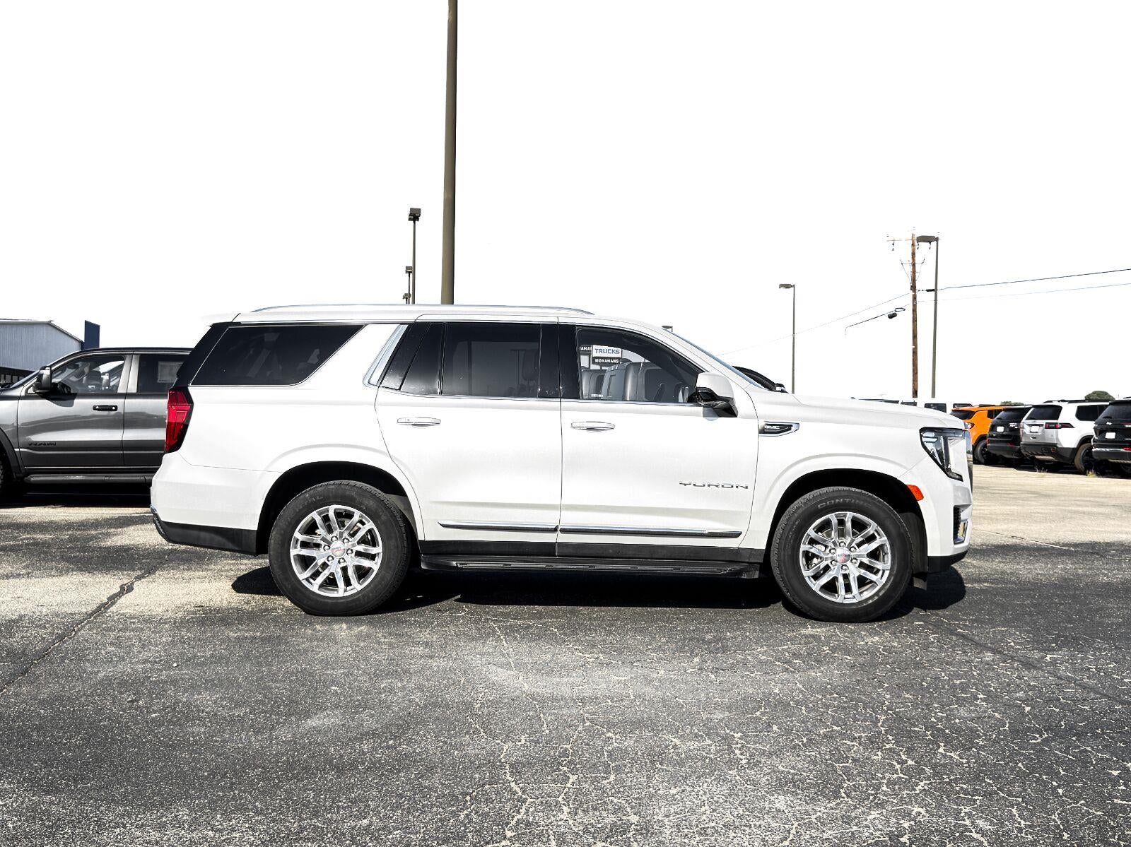 2023 GMC Yukon SLT