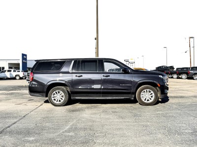 2024 Chevrolet Suburban LT