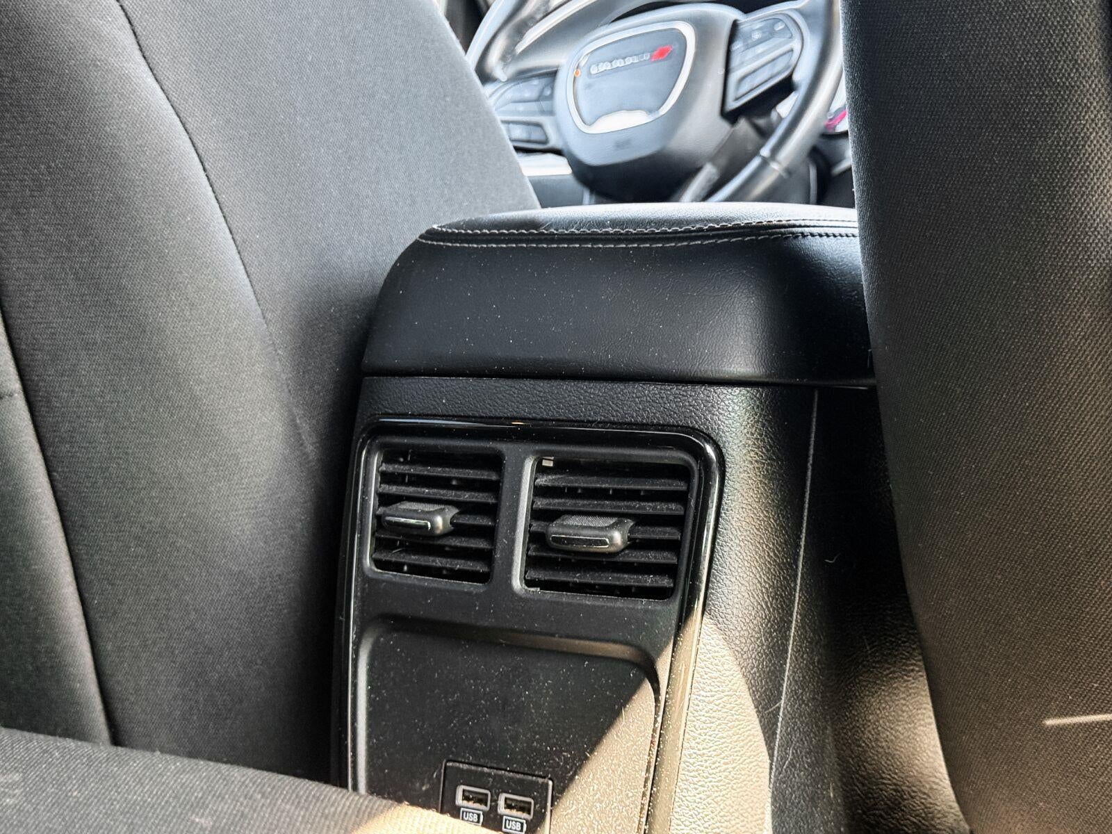 2020 Dodge Charger SXT RWD
