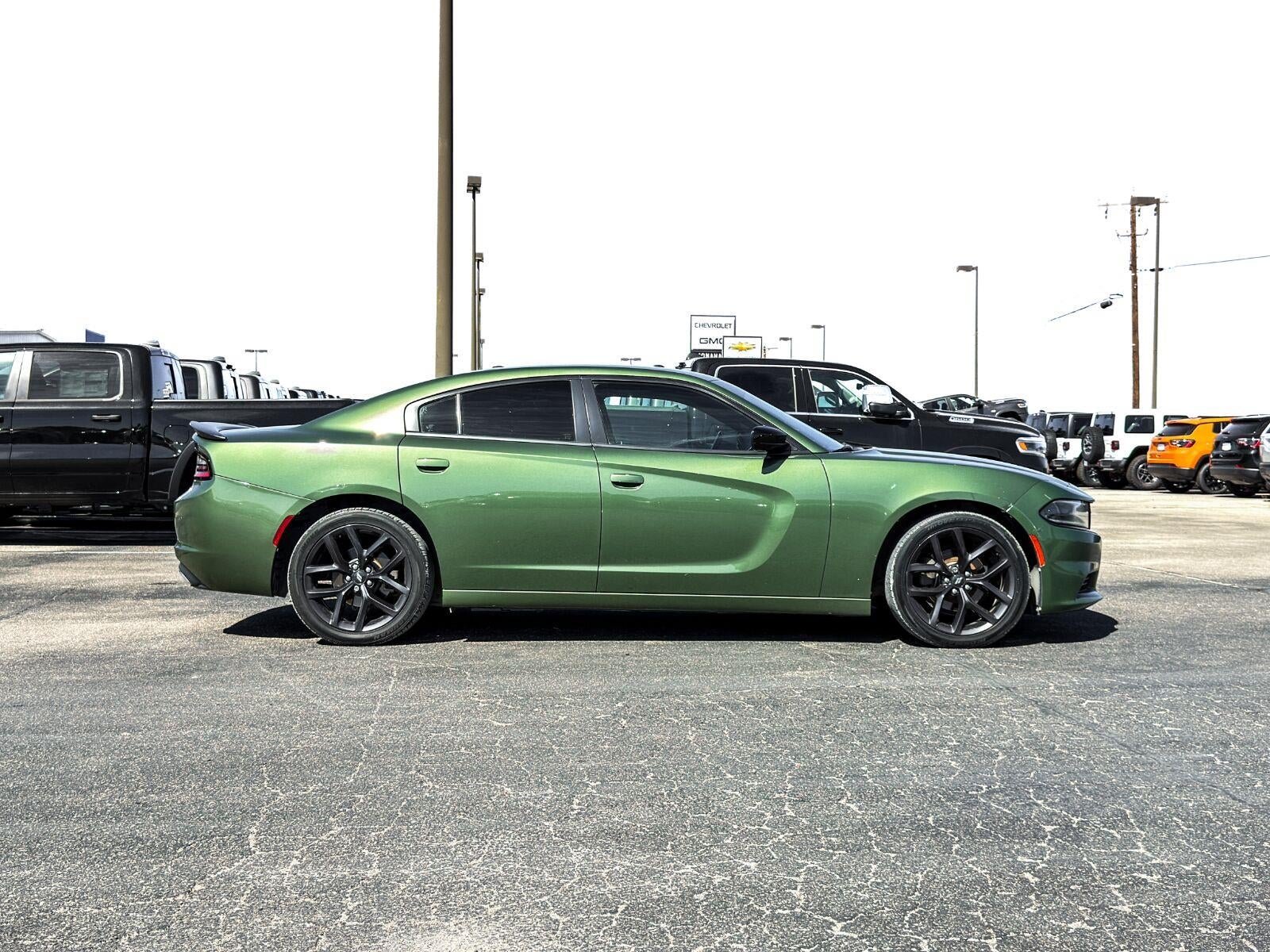 2020 Dodge Charger SXT RWD