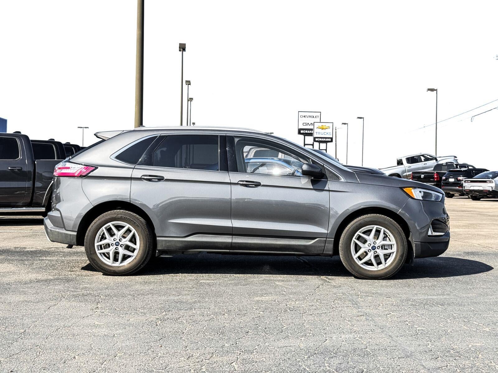 2022 Ford Edge SEL