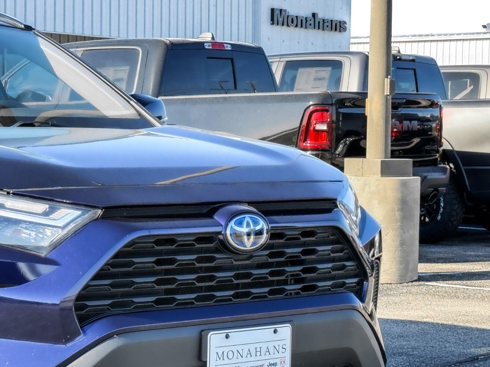 2024 Toyota RAV4 Hybrid XLE