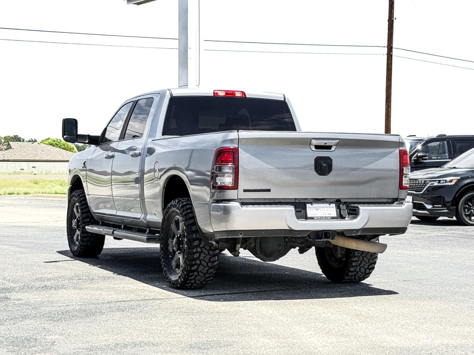 2022 RAM 3500 Big Horn Crew Cab 4x2 6'4" Box