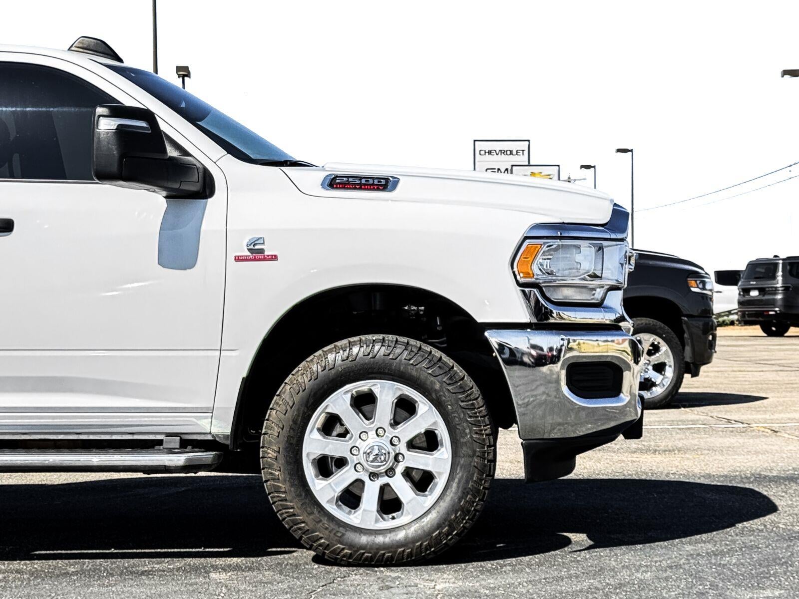 2024 RAM 2500 Tradesman Crew Cab 4x4 6'4" Box