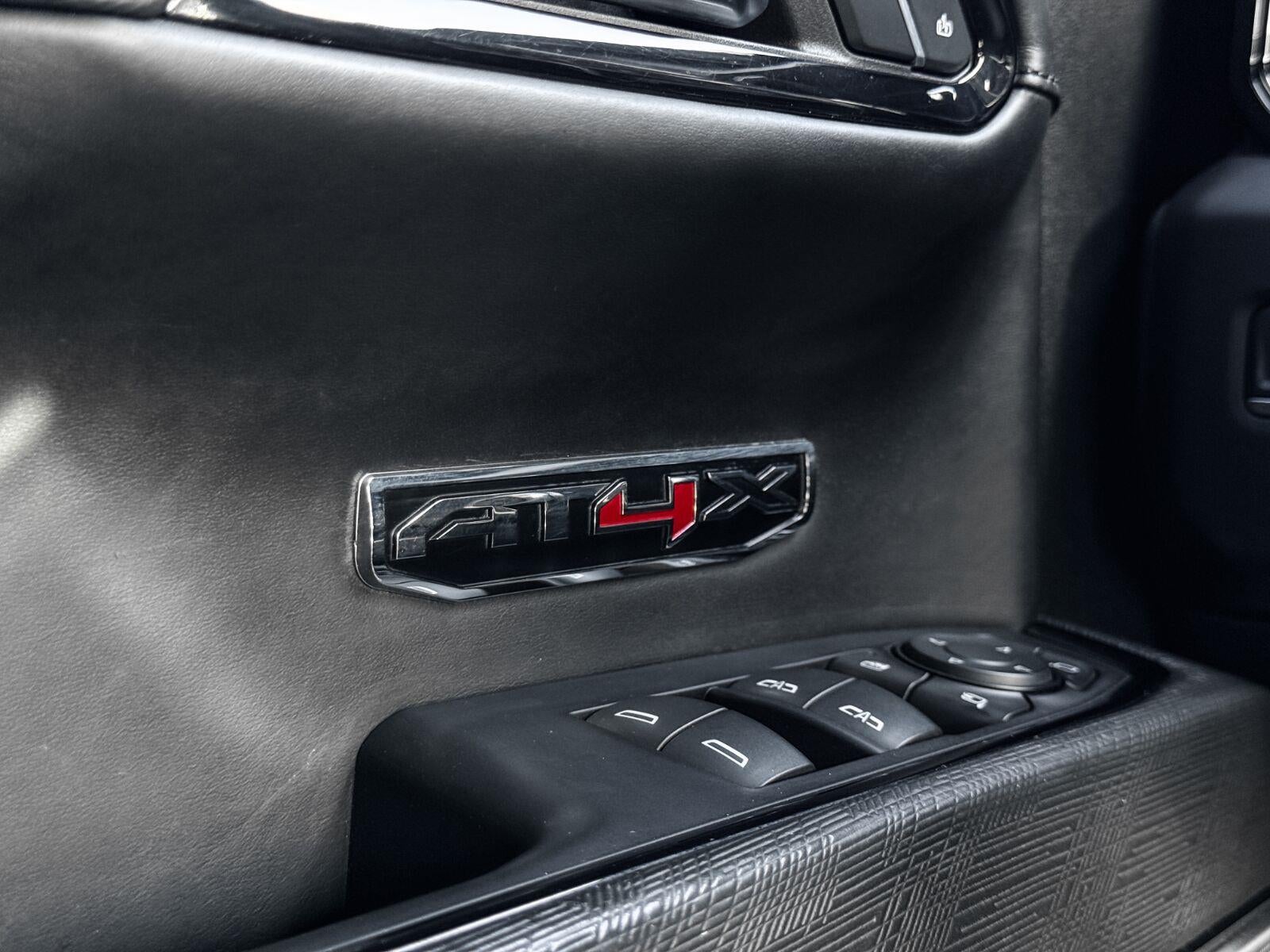 2024 GMC Sierra 1500 AT4X