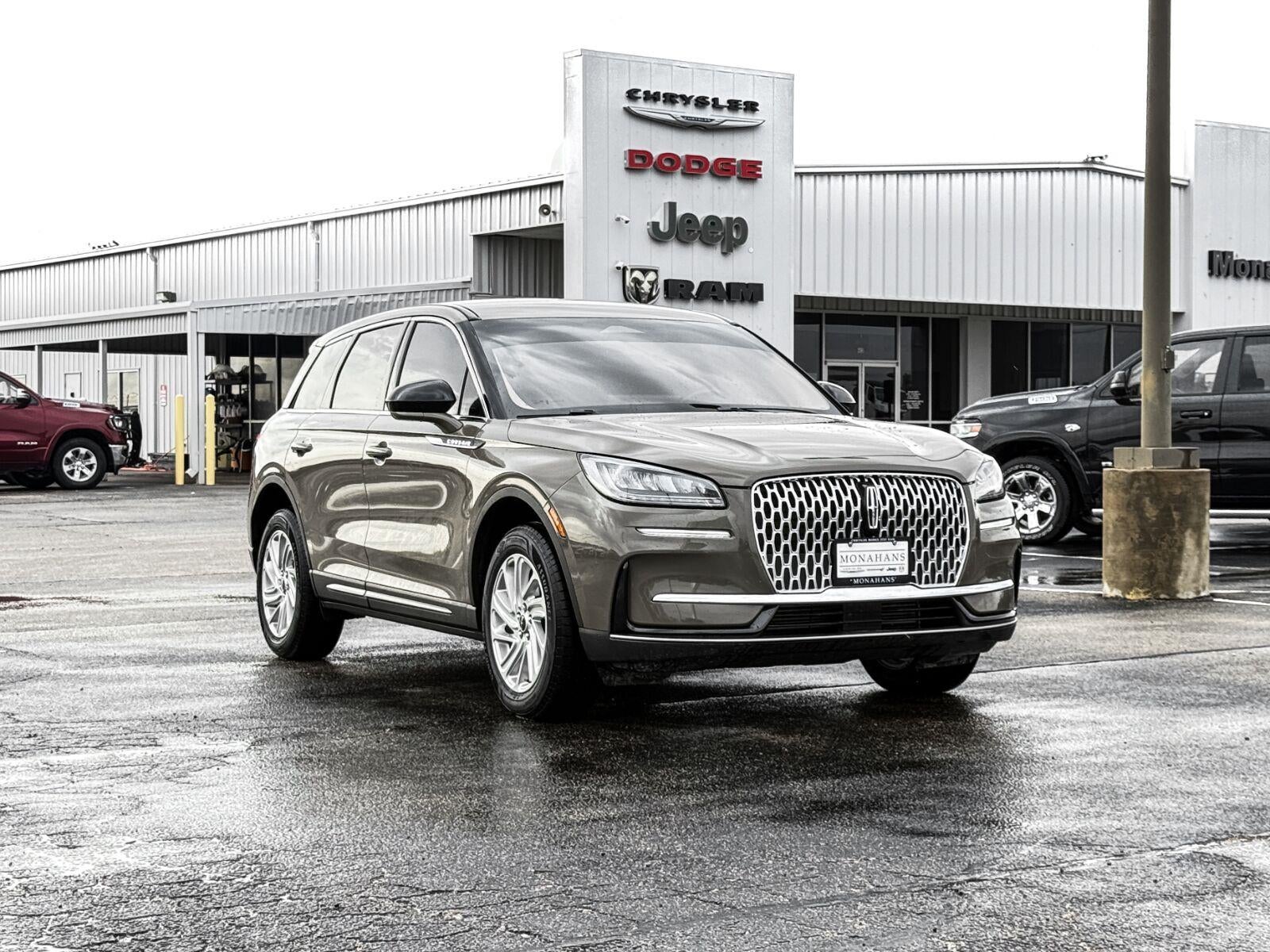 2025 Lincoln Corsair Premiere