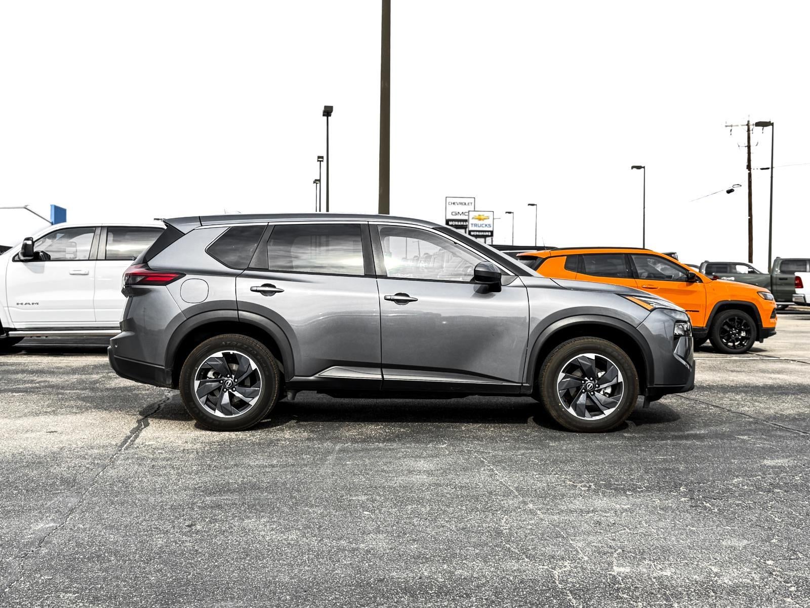 2025 Nissan Rogue SV FWD