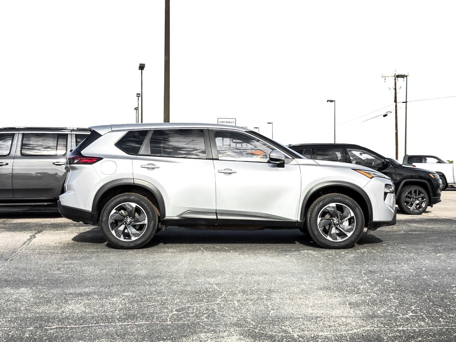 2024 Nissan Rogue SV FWD