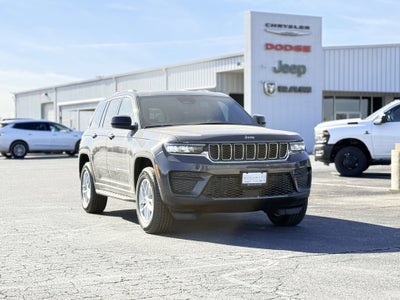 2025 Jeep Grand Cherokee GRAND CHEROKEE LAREDO X 4X4