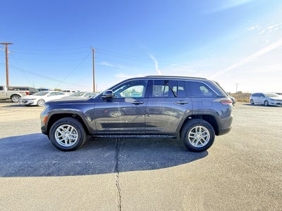 2025 Jeep Grand Cherokee GRAND CHEROKEE LAREDO X 4X4