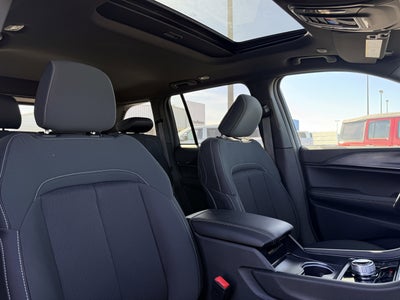 2025 Jeep Grand Cherokee GRAND CHEROKEE LAREDO X 4X4