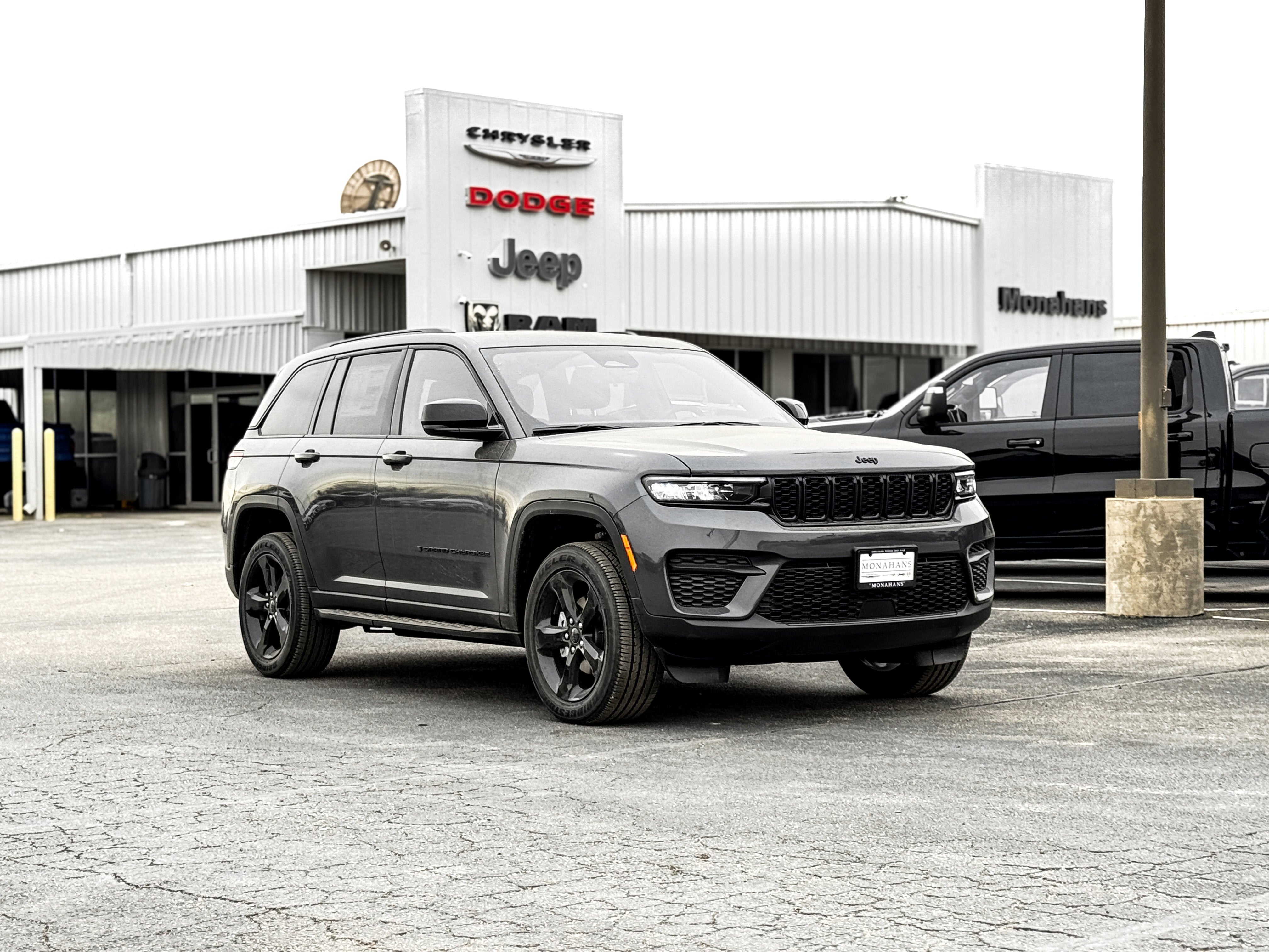 2025 Jeep Grand Cherokee GRAND CHEROKEE ALTITUDE X 4X4