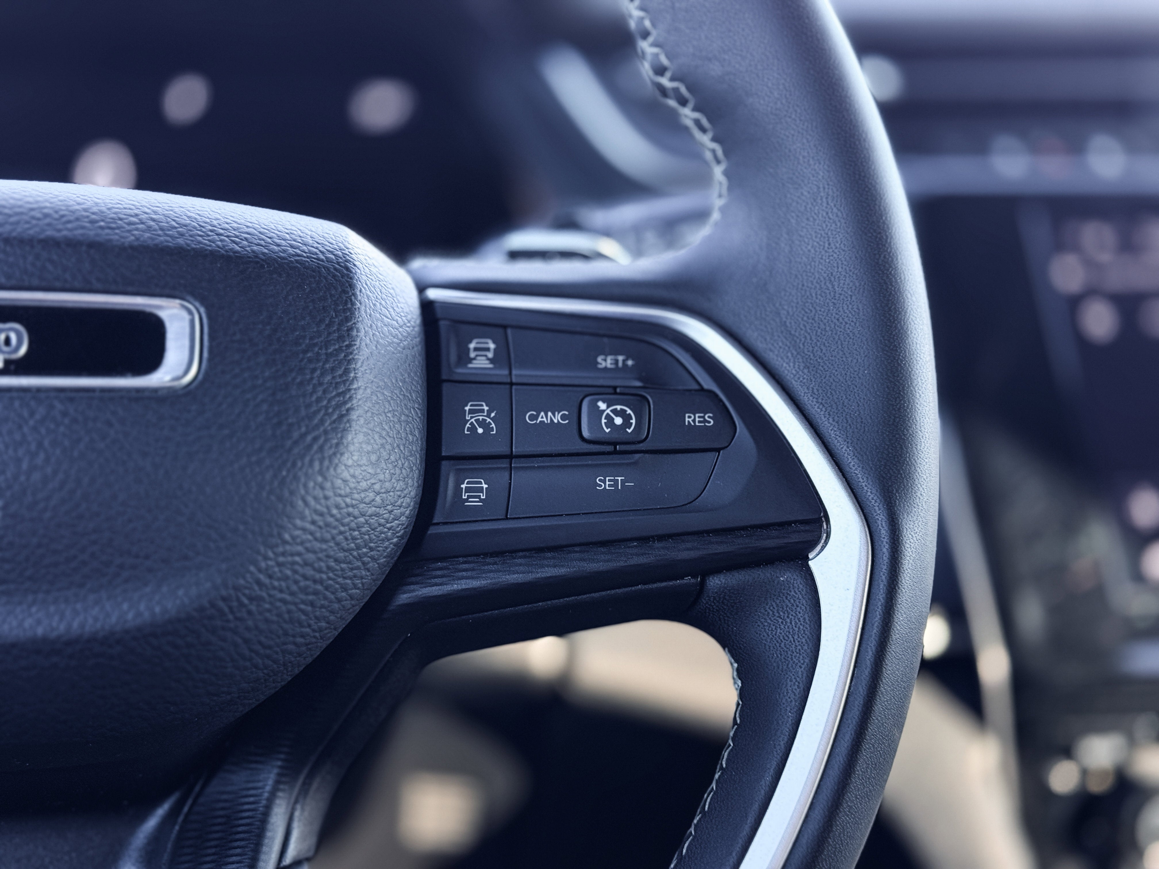 2024 Jeep Grand Cherokee L Altitude 4x4