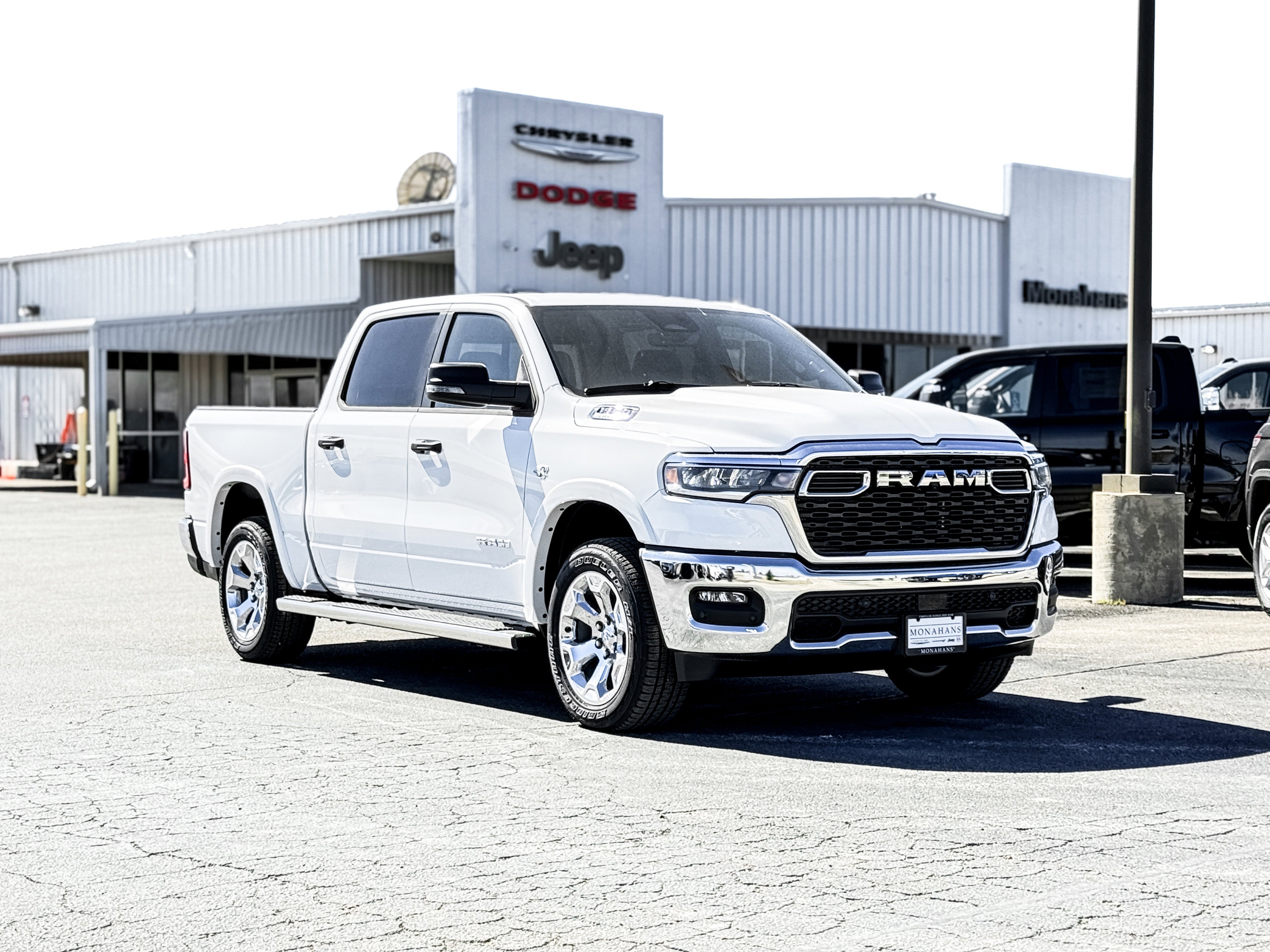 2026 RAM Ram 1500 RAM 1500 LONE STAR CREW CAB 4X4 5'7' BOX