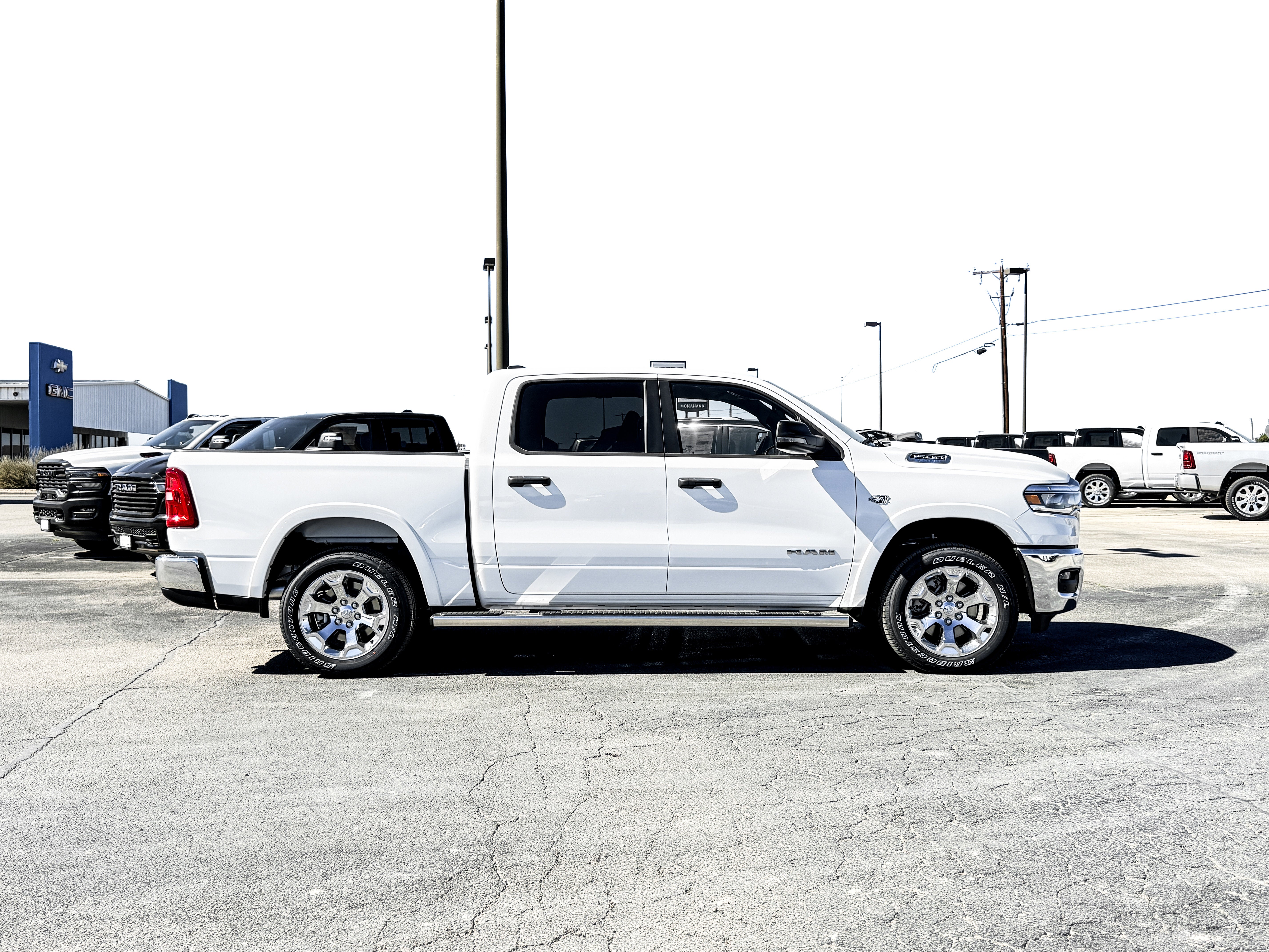 2026 RAM Ram 1500 RAM 1500 LONE STAR CREW CAB 4X4 5'7' BOX