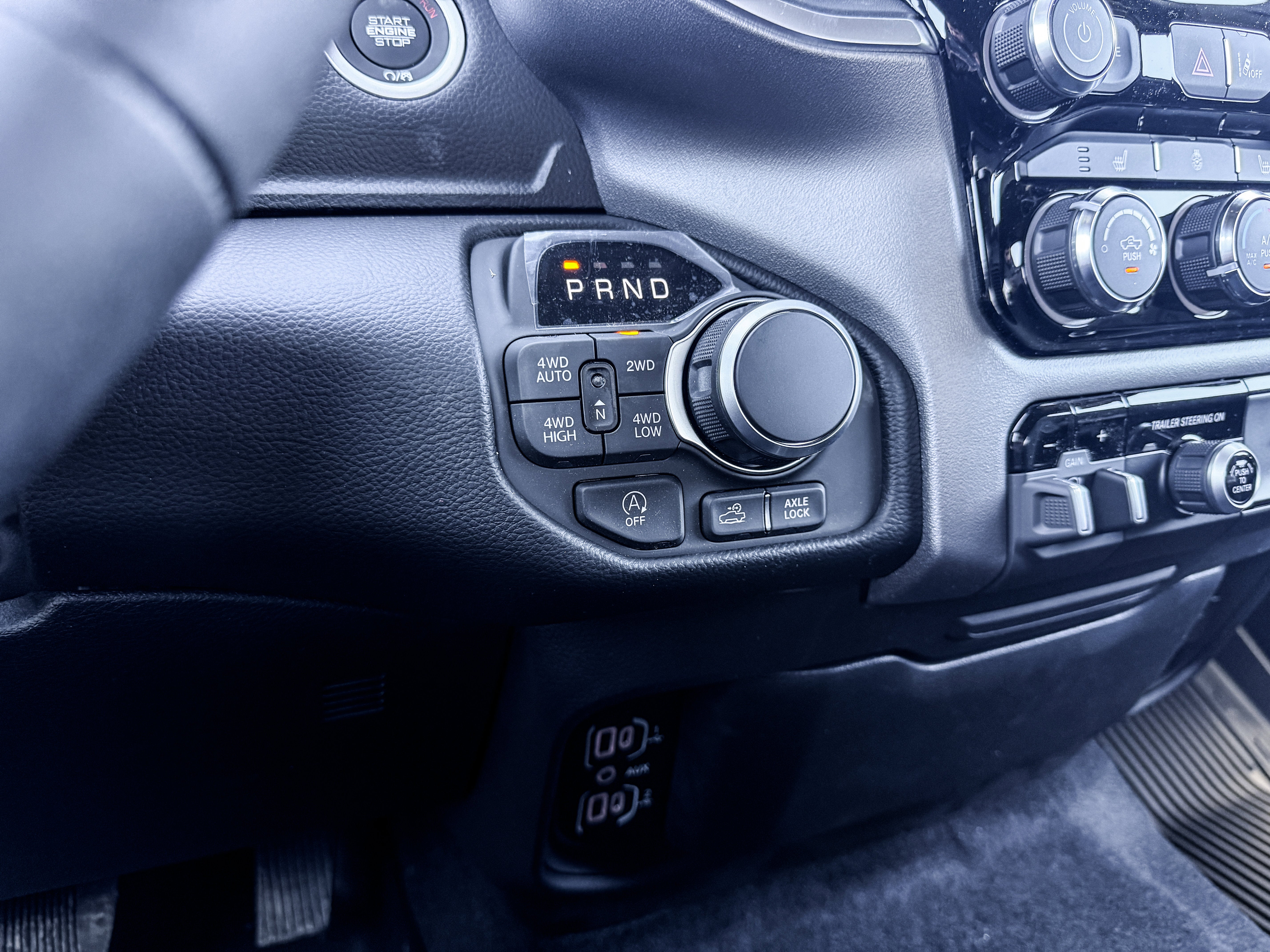 2026 RAM Ram 1500 RAM 1500 LONE STAR CREW CAB 4X4 5'7' BOX