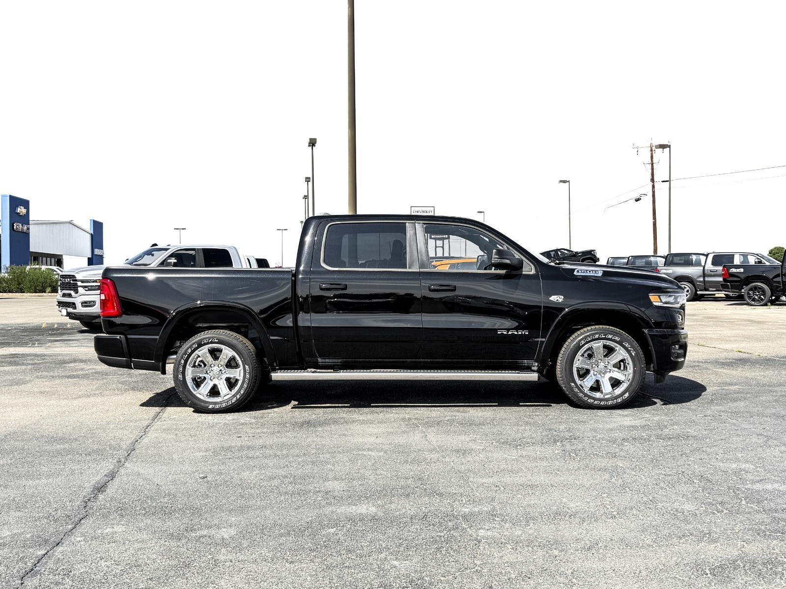 2026 RAM Ram 1500 RAM 1500 LONE STAR CREW CAB 4X4 5'7' BOX
