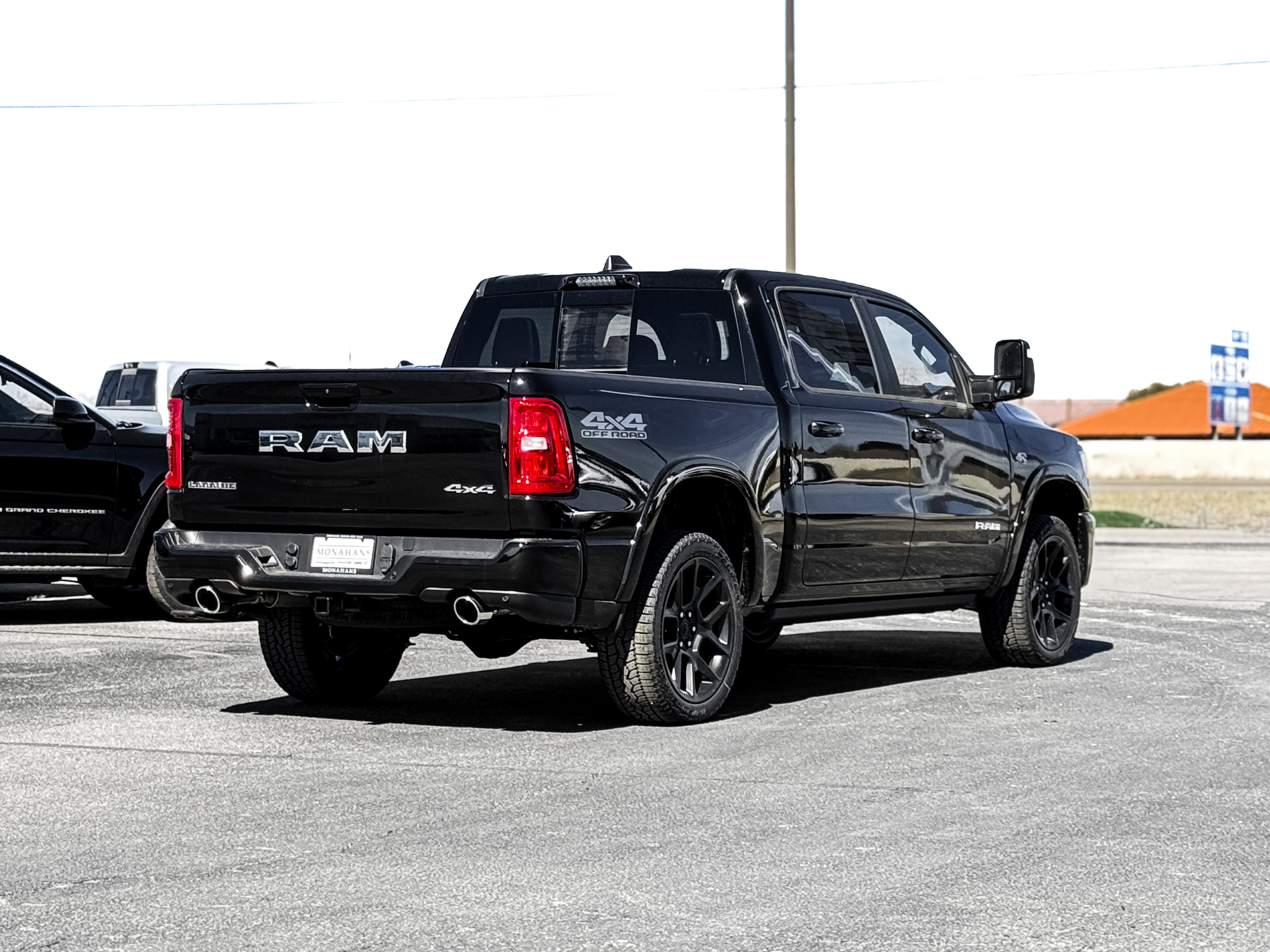 2026 RAM Ram 1500 RAM 1500 LARAMIE CREW CAB 4X4 5'7' BOX