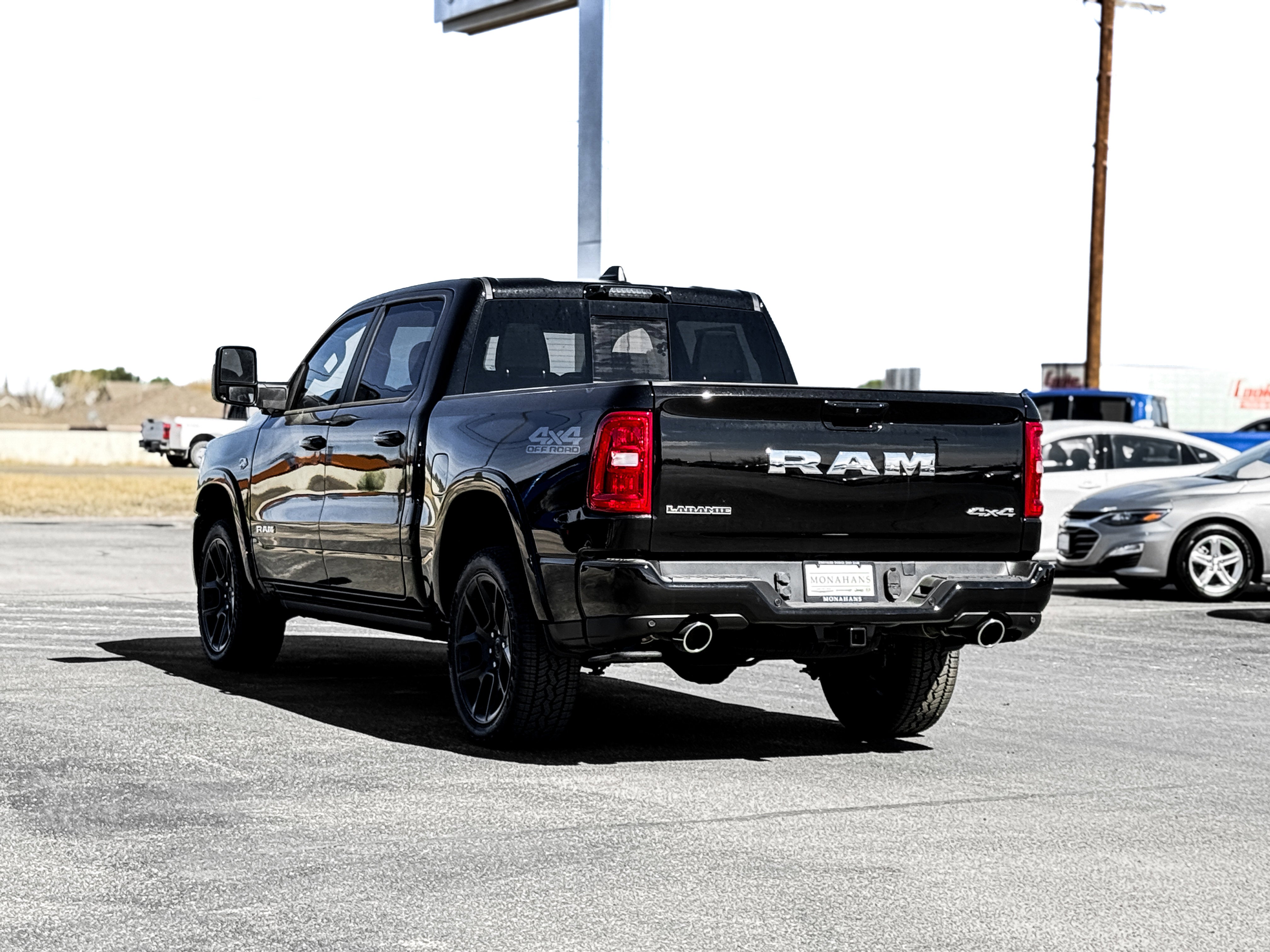 2026 RAM Ram 1500 RAM 1500 LARAMIE CREW CAB 4X4 5'7' BOX
