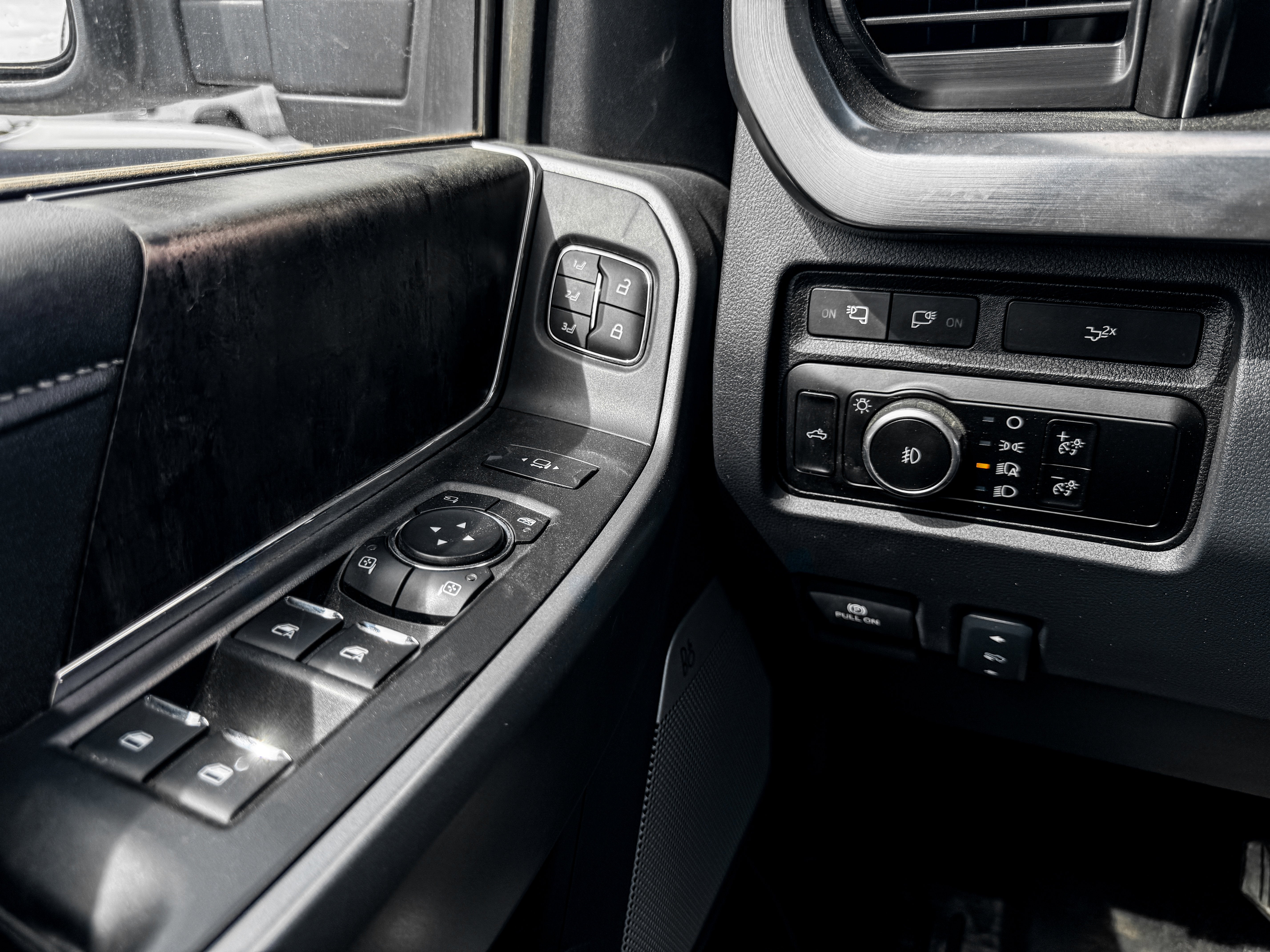 2024 Ford Super Duty F-250 SRW LARIAT