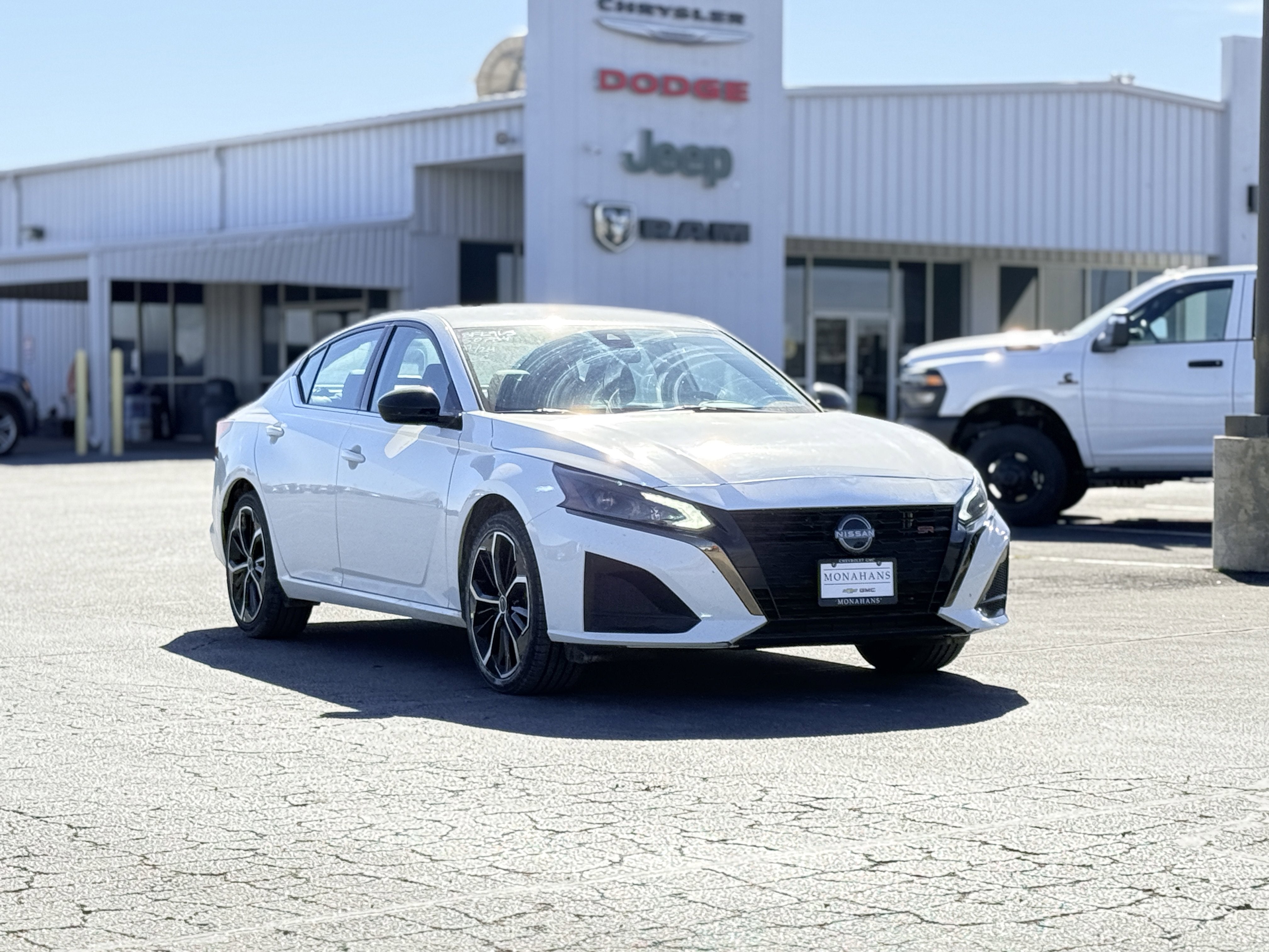 2024 Nissan Altima SR FWD